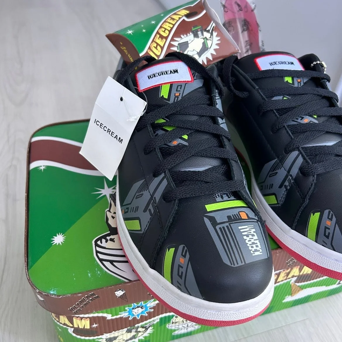 The cultural impact of this performance sneaker is unheard of, holding its relevance 21 years later with only 2000 pairs produced worldwide. 

Having already transformed the music industry with his visionary sound, it wasn&rsquo;t surprising that Pha
