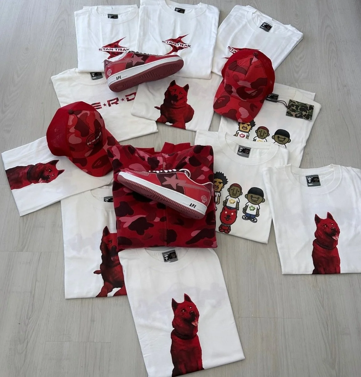 Whole lotta brain&hellip; 🧠

&ldquo;The BAPE &ldquo;N.E.R.D. Camo&rdquo; Fullzip Hoodie Was The Premiere Of The &ldquo;1st Camo&rdquo; Design In A Red Colorway. Not Only Did It Not Exist Prior To This, But It Was Also The First Time A BAPE Color Cam
