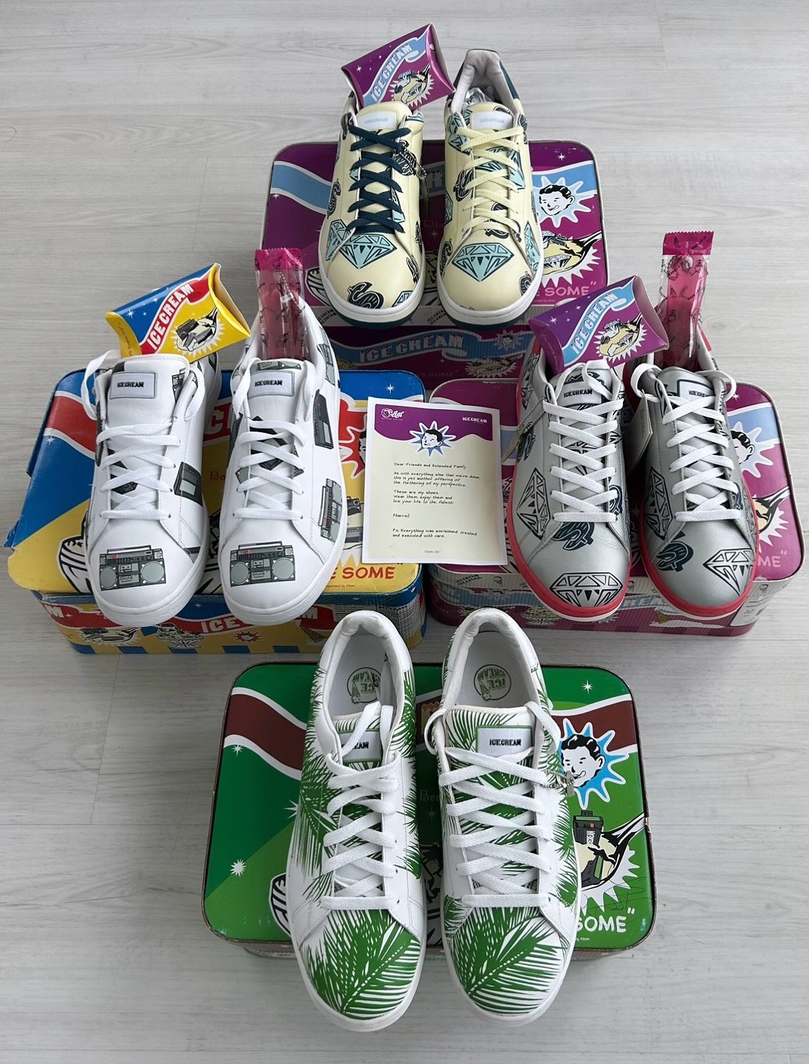 Some of the rarest ICE CREAM lows ever produced and some pairs we no longer have :( 

Featuring : 
Pre production Palm Tree boutique
Pre production Boom Box boutique 
BWS Diamond &amp; Dollar boutique 
Pre production F&amp;F beige Diamond &amp; Dolla