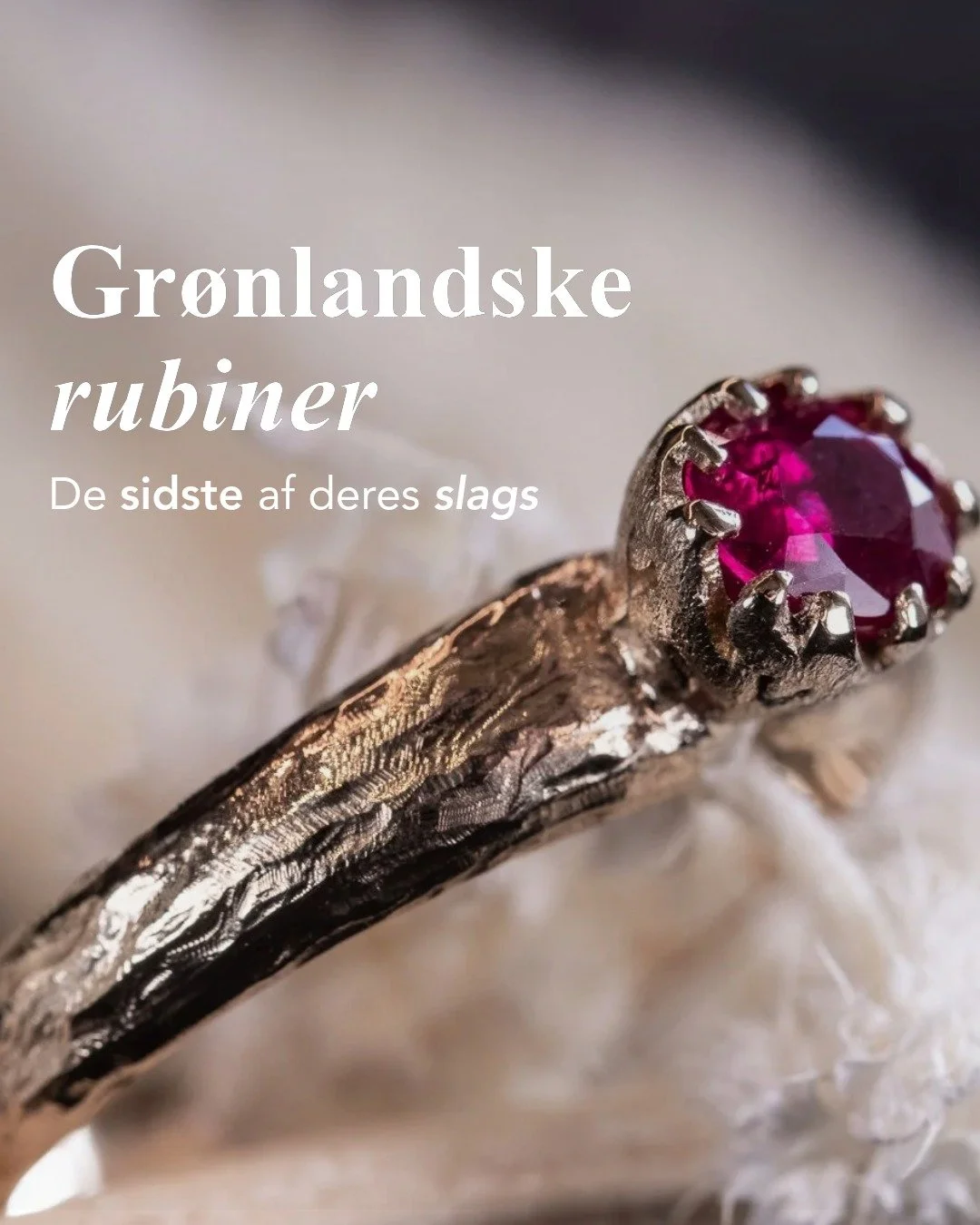 𝐕𝐞𝐝 𝐝𝐮, 𝐡𝐯𝐨𝐫 𝐧𝐨𝐠𝐥𝐞 𝐚𝐟 𝐯𝐞𝐫𝐝𝐞𝐧𝐬 𝐬𝐣&aelig;𝐥𝐝𝐧𝐞𝐬𝐭𝐞 𝐫𝐮𝐛𝐢𝐧𝐞𝐫 𝐤𝐨𝐦𝐦𝐞𝐫 𝐟𝐫𝐚?

Dybt under de 𝐆𝐫&oslash;𝐧𝐥𝐚𝐧𝐝𝐬𝐤𝐞 fjelde er rubiner blevet formet gennem milliarder af &aring;r &mdash; skabt under et enormt