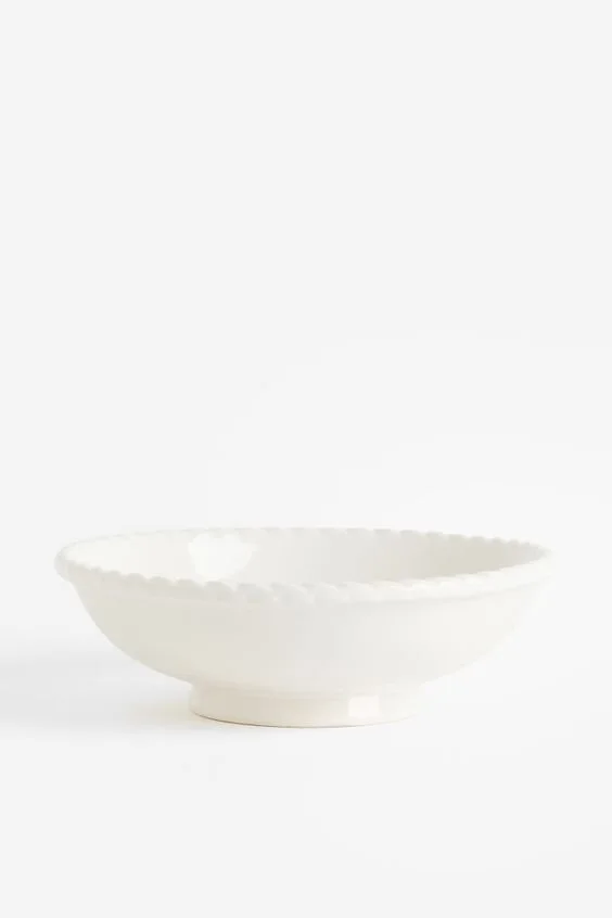 Serving Bowl, £14.99, H&amp;M