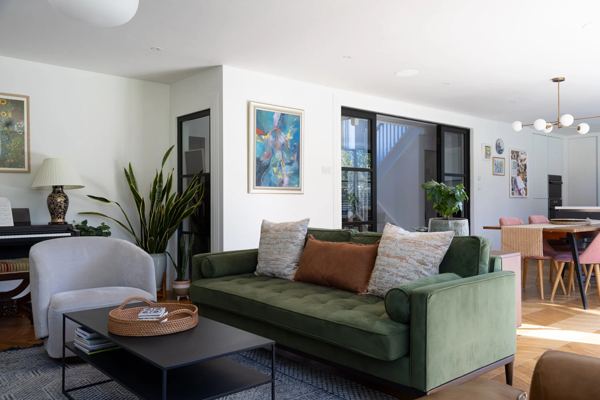 chantry_livingroom_14.jpg
