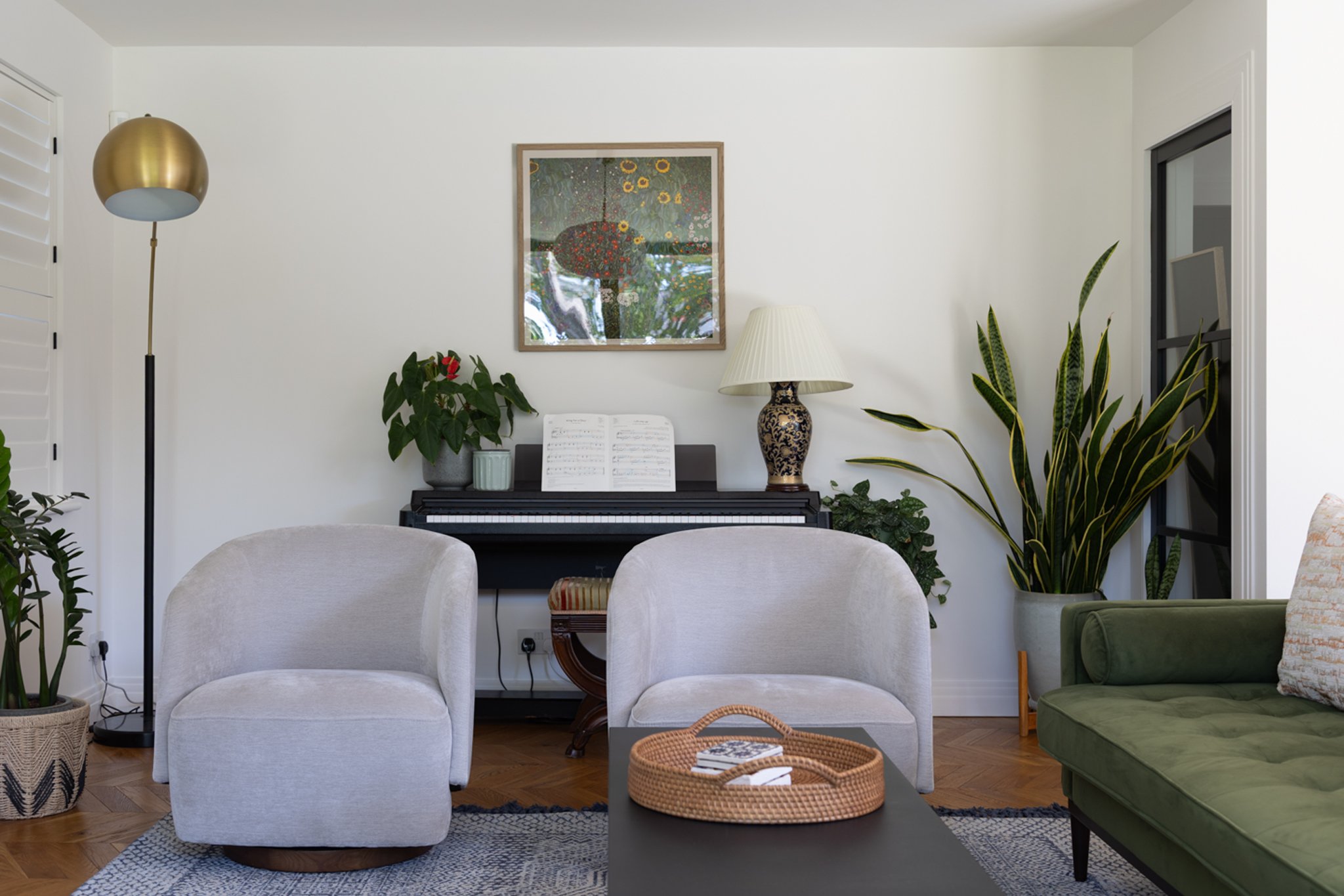 chantry_livingroom_10.jpg