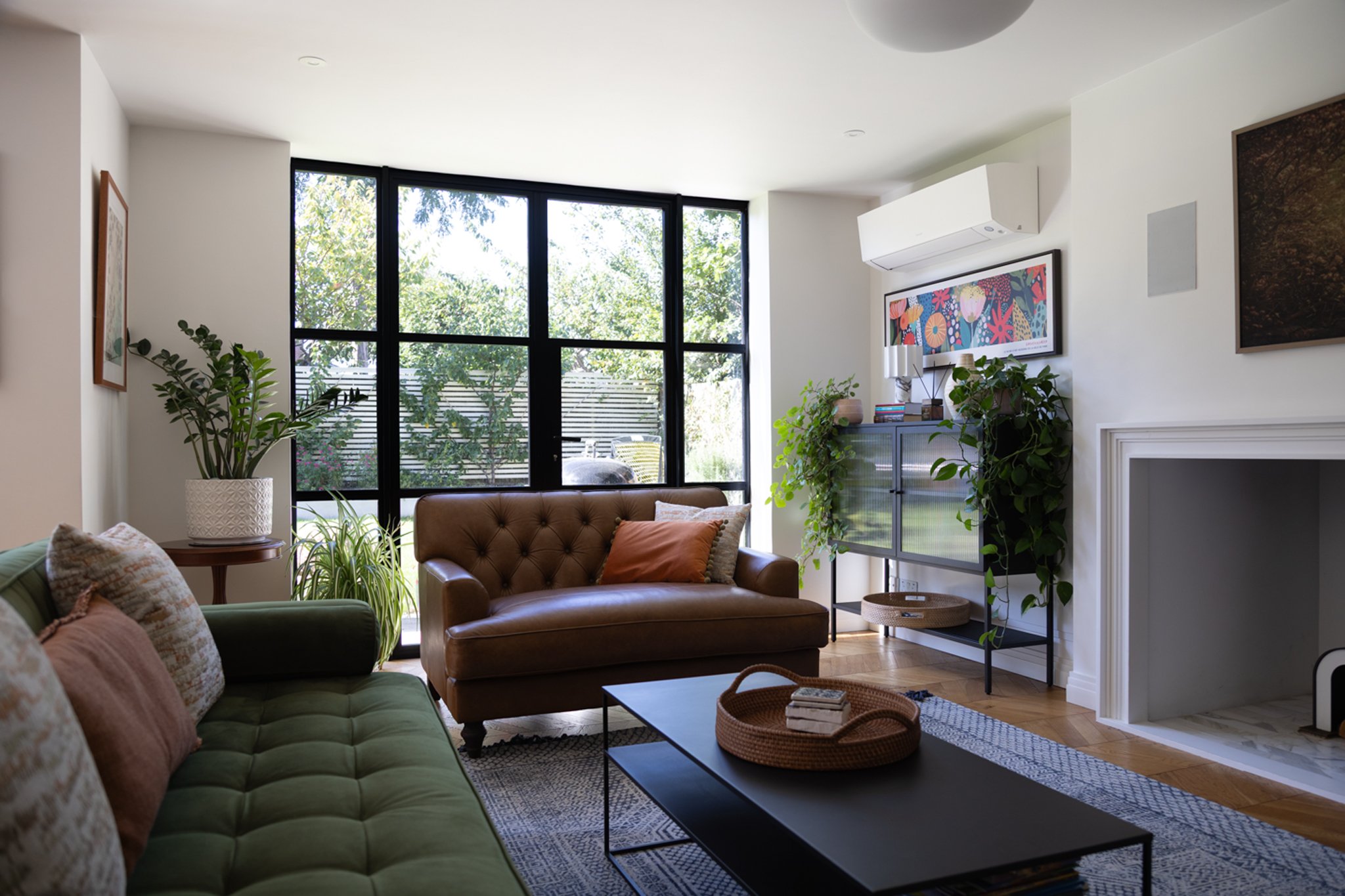 chantry_livingroom_15.jpg