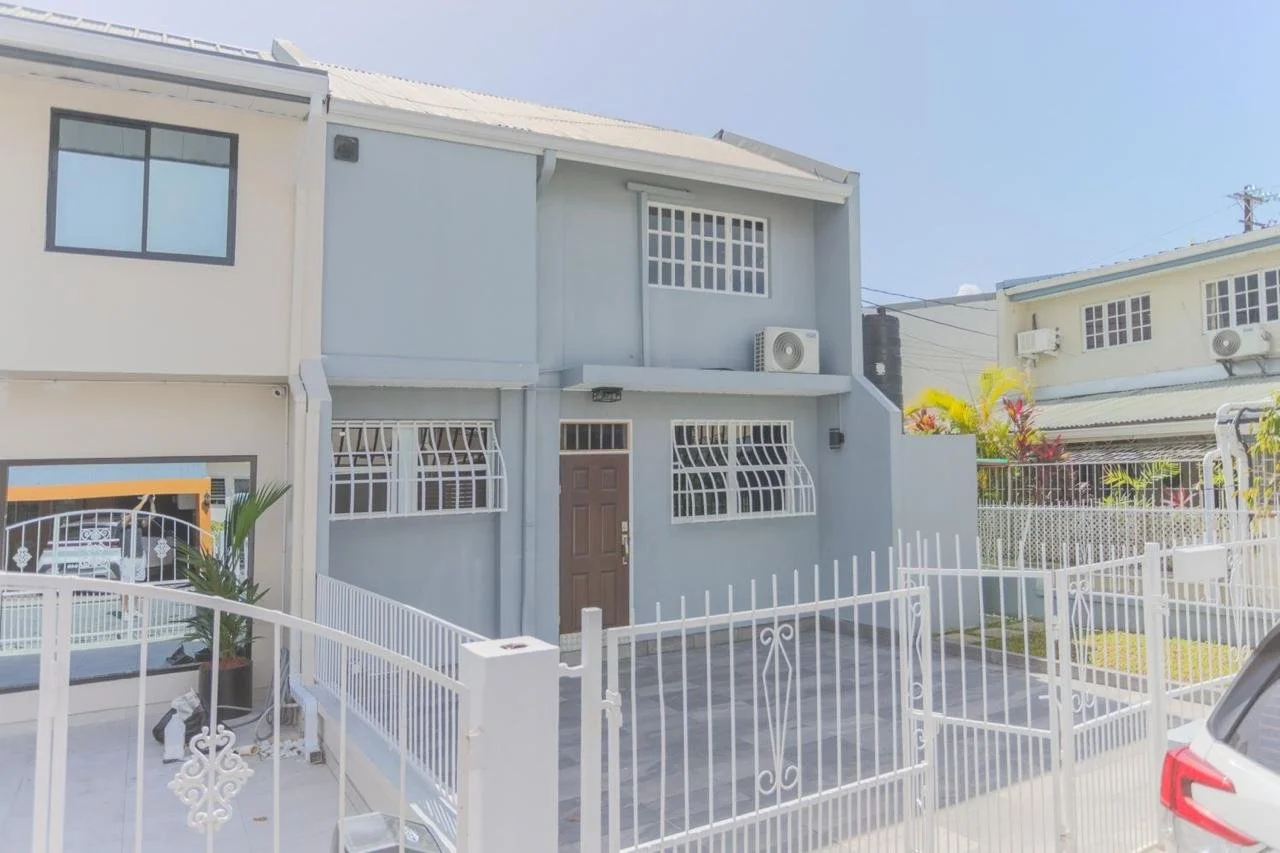 30 Windsurf Road East, Westmoorings By The Sea