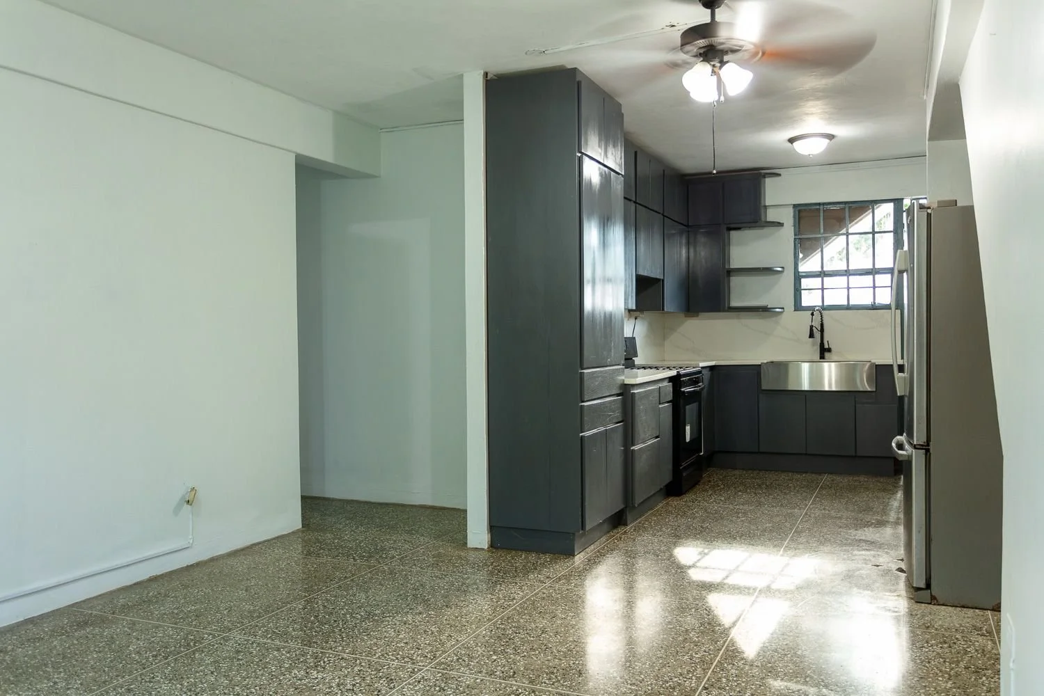 Apt 11, Sierra Leone Apartments, Petit Valley
