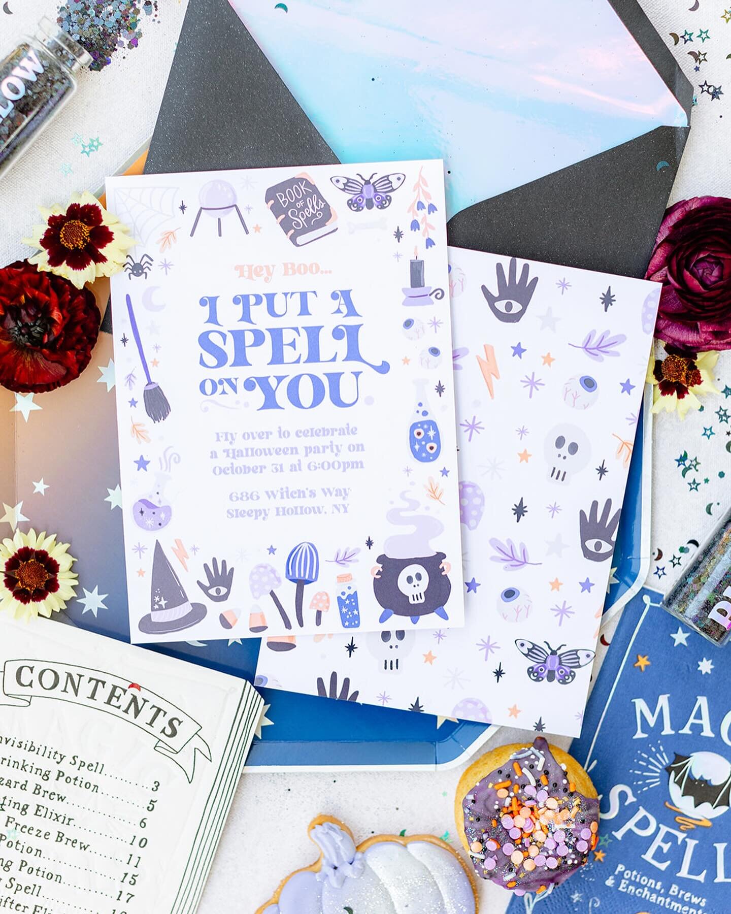 I put a spell on you! And this Halloween party has us under its spell with its potions and sparkles - we&rsquo;re in love with all these details! My favorite was our glitter potion bottle place cards 🖤💜

Vendors - Design &amp; Planning - @beijoseve