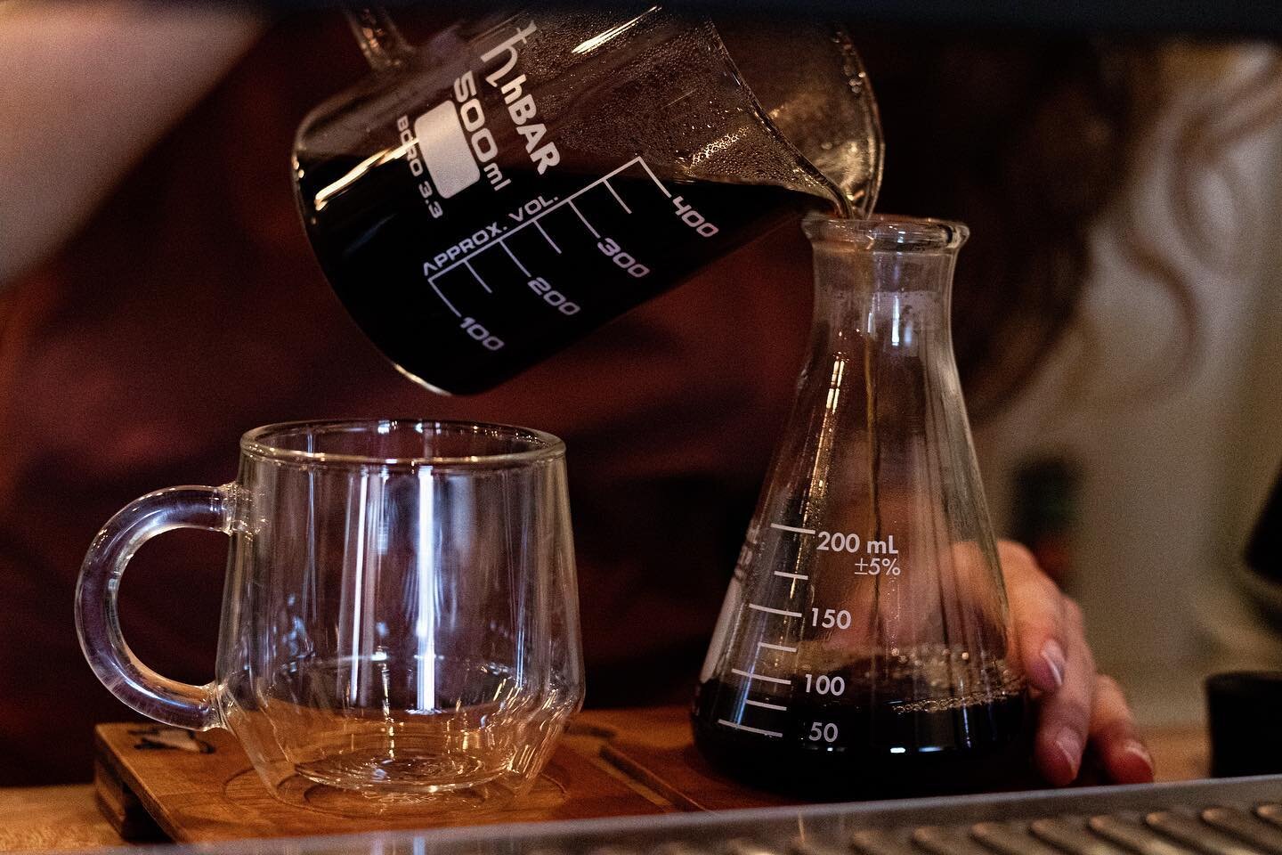 Bancroft is featuring some guest pourover coffees this week! Come check out these featured coffees: 

☕️ @corvuscoffee La Llama &mdash; washed Bolivian; honey, cocoa, &amp; Asian pear
☕️ @corvuscoffee Manzana Geisha &mdash; natural Costa Rica; mango,