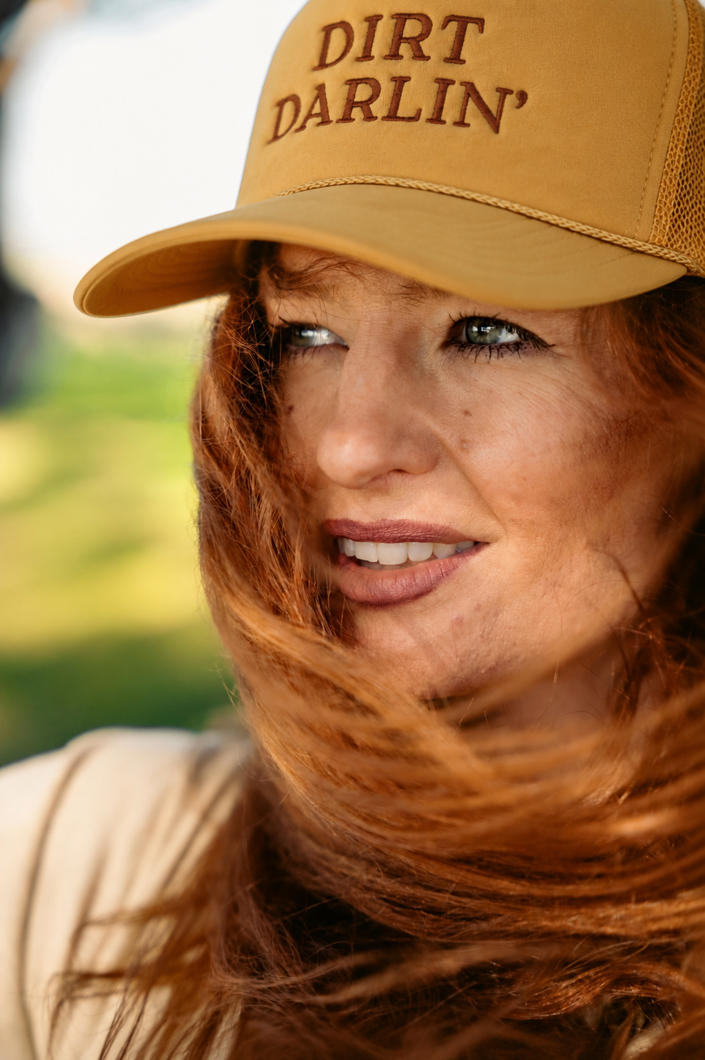 gold hat 3.png