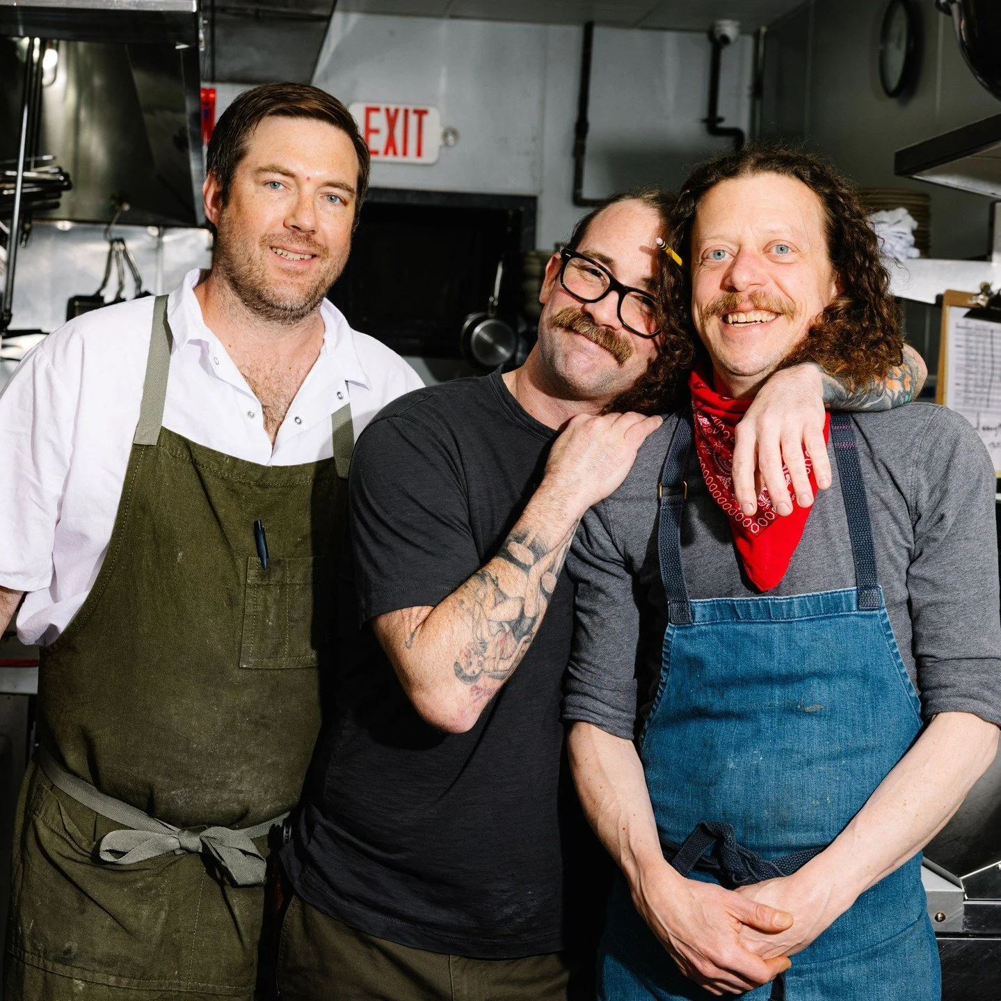 Our little fam is feeling festive! ⁠Spread some holiday cheer with a gift card to St. Roch! Purchase online, follow the link in our bio over to the website! 🎁 ⁠
⁠
⁠
#stroch #raleighfood #raleigheats #neworleans #cajuninspired #downtownraleigh #oyste