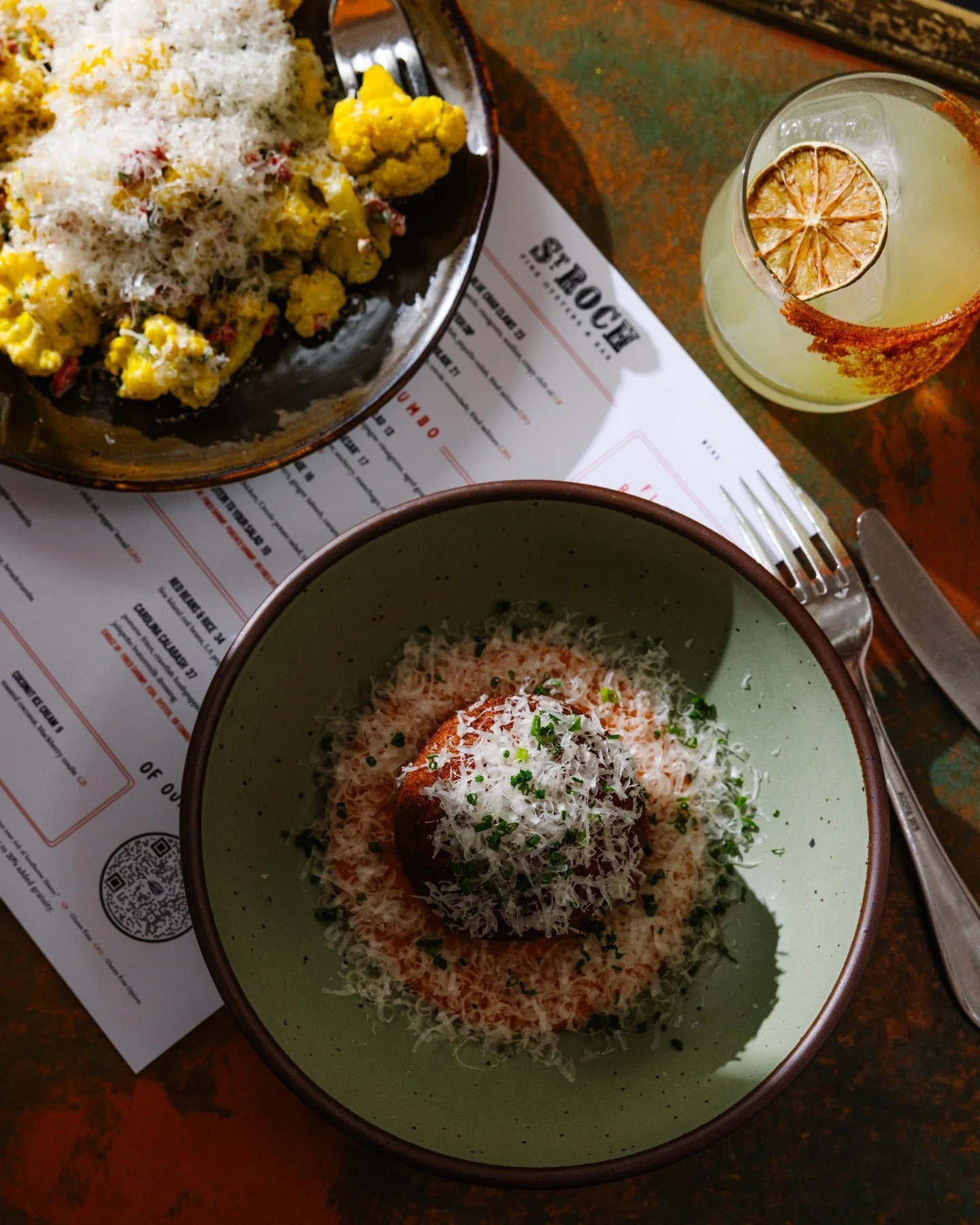 A teeny bit of Arancini and a jolly bit of Cauli make for a tremendous meal 🥘 Book a resi using the link in our bio!⁠
⁠
#oysterbar #rawbar #dtr #raleigheats #foodie #raleighrawbar #raleighrestaurant #foodstagram #raleighdining #seafood #ncseafood #g