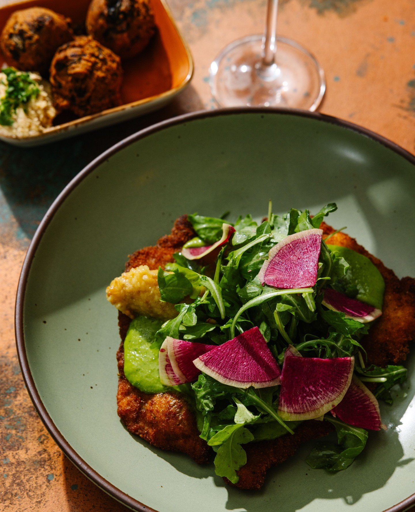 Some color for these gray winter days! We do fresh no matter the season ❄️ 🌷 ☀️ 🍁 Join us for a meal that&rsquo;ll brighten your day, use the link in our bio to book a resi!⁠
⁠
#oysterbar #rawbar #dtr #raleigheats #foodie #raleighrawbar #raleighres