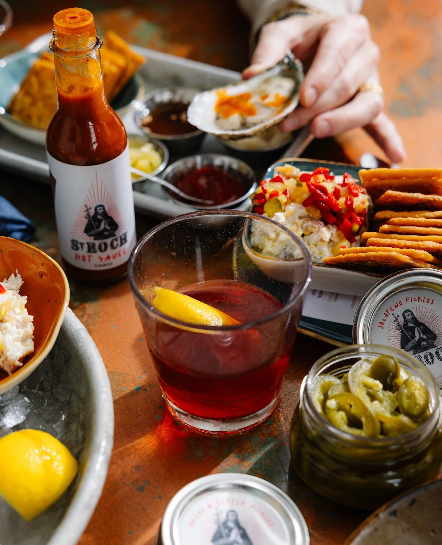 Come fortify for Storm Fern ❄️⁠
⁠
⁠
#oysters #🦪#roastedoysters #rawbar #ncseafood #raleigheats #oystersonthehalfshell #oystershucking #oystersandchampagne #oystersofinstagram #seafood #oysterlovers #pearls #shuckyeah