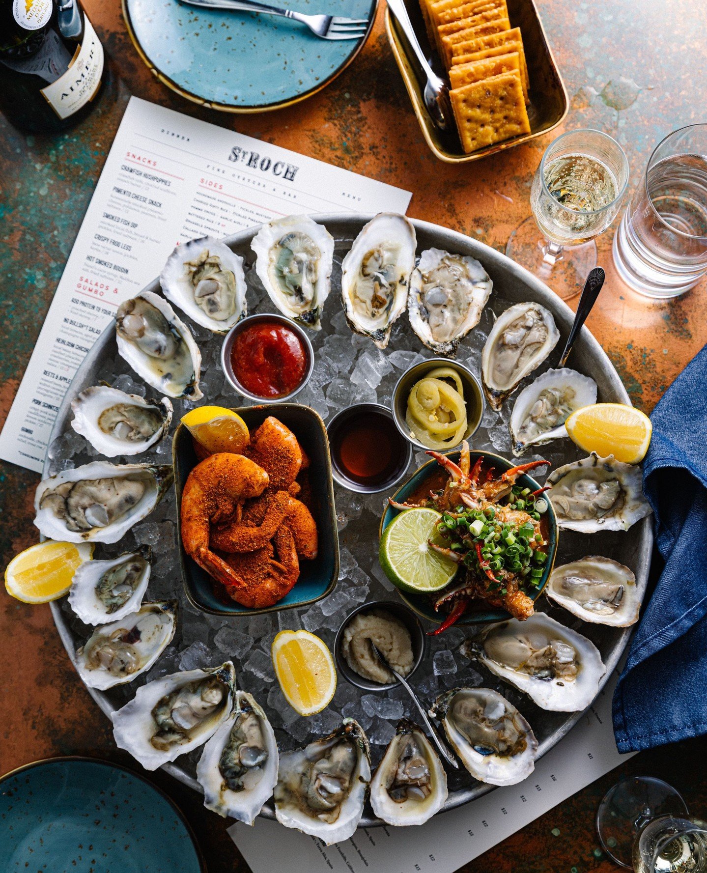 Ta freakin&rsquo; da 🦪 $1.50 Oyster Happy Hour on the daily! Come shuck around with us!⁠
⁠
⁠
#oysters #🦪#roastedoysters #rawbar #ncseafood #raleigheats #oystersonthehalfshell