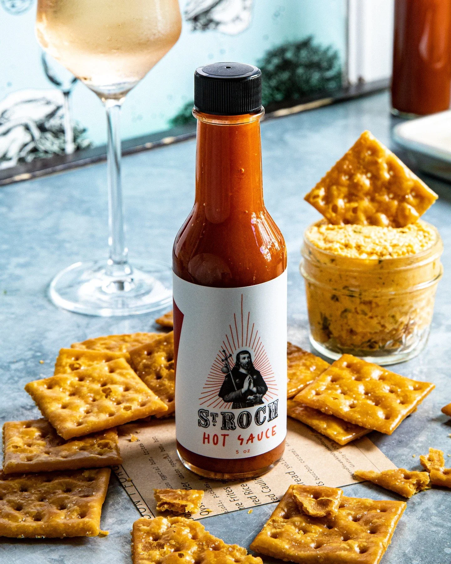 Adjust to your taste 👅 Choose your own adventure by pairing a splash or two of our hot sauce with our beloved pimiento cheese 🧀  Oh and our fried saltines, don&rsquo;t forget about those!

#hotsauce #pimientocheese #spicy #friedsaltines #downtownra