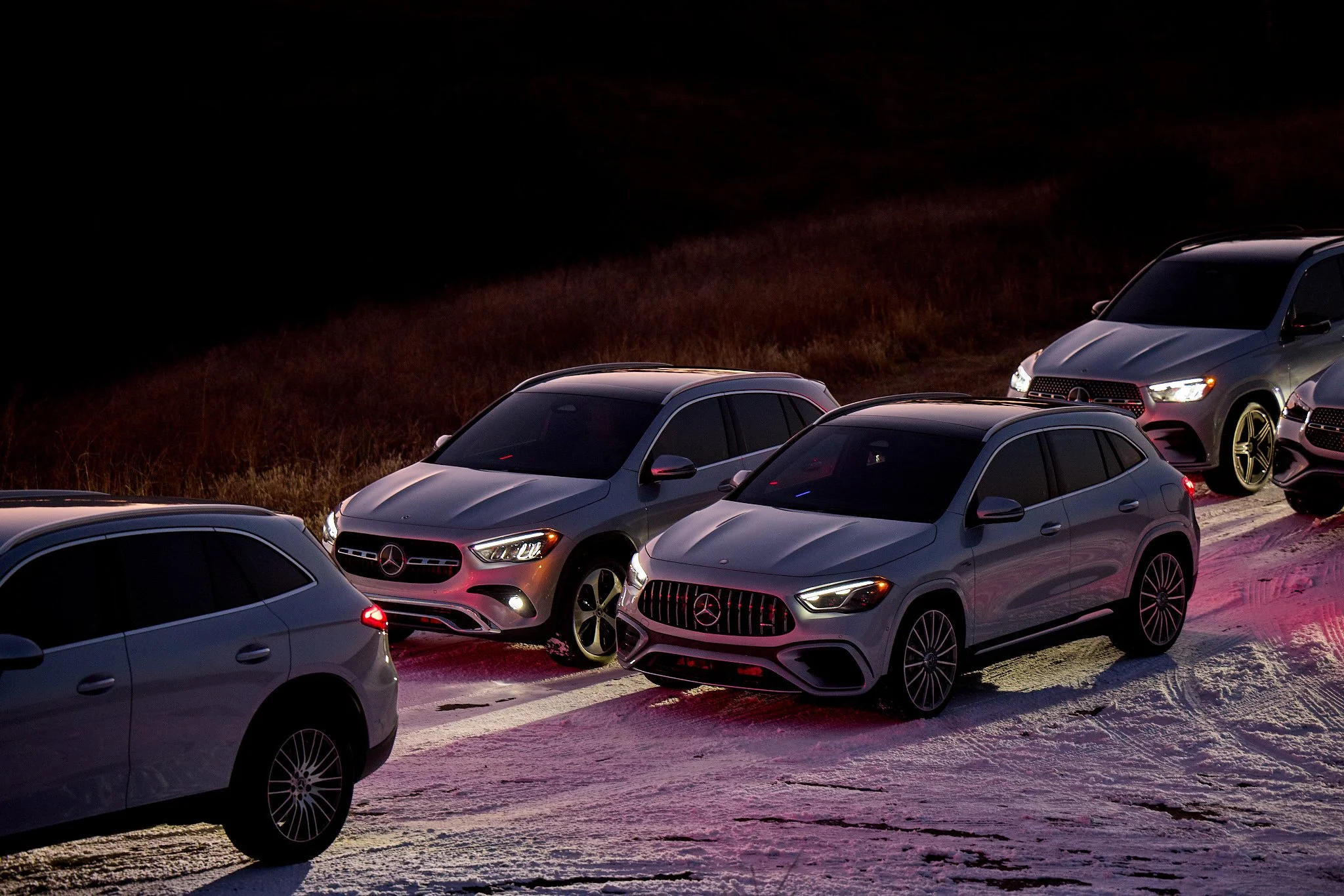 18_LINEUP_EVENINGSNOW_0091.jpg
