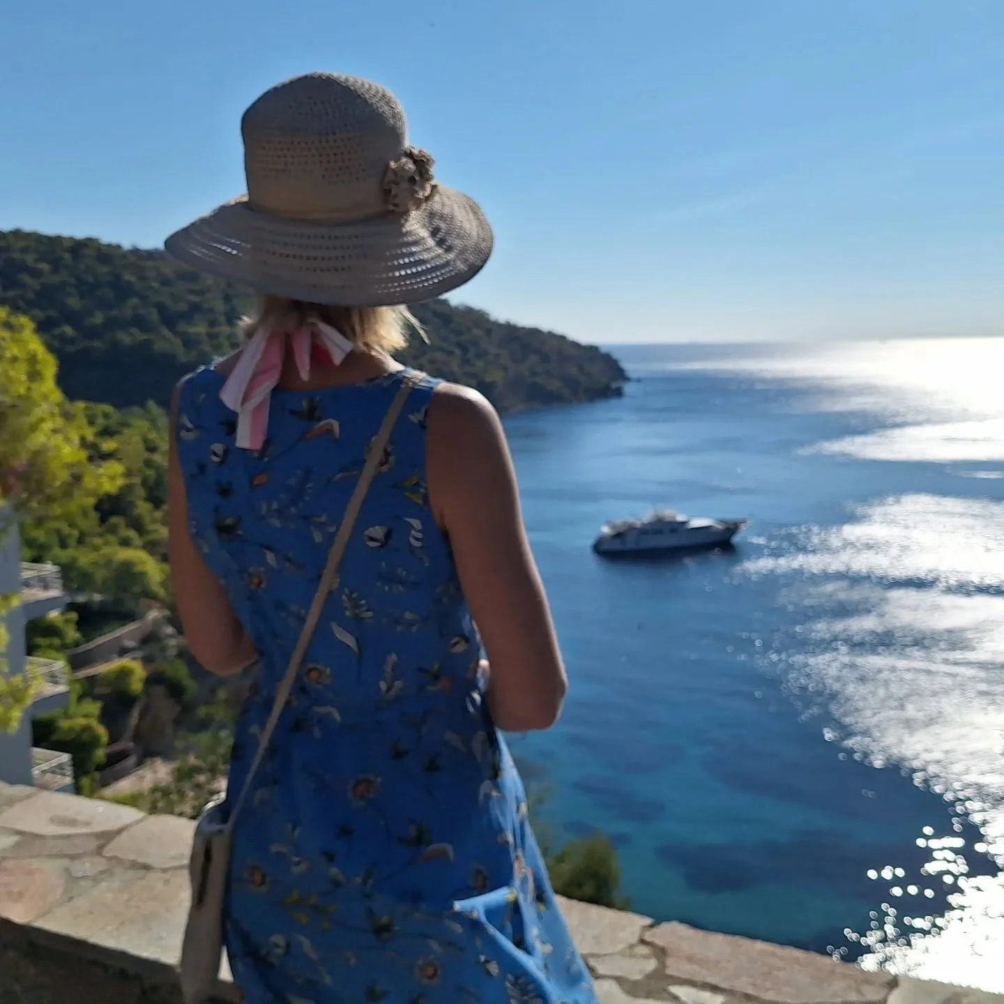 Efcharistó Elláda / Takk Hellas 🇬🇷🌞 
Tusen takk for nydelige og etterlengtede feriedager vakre, vennlige Hellas. Her har vi reist litt rundt og besøkt forskjellige øyer. Først Skyros, en liten øy nord for