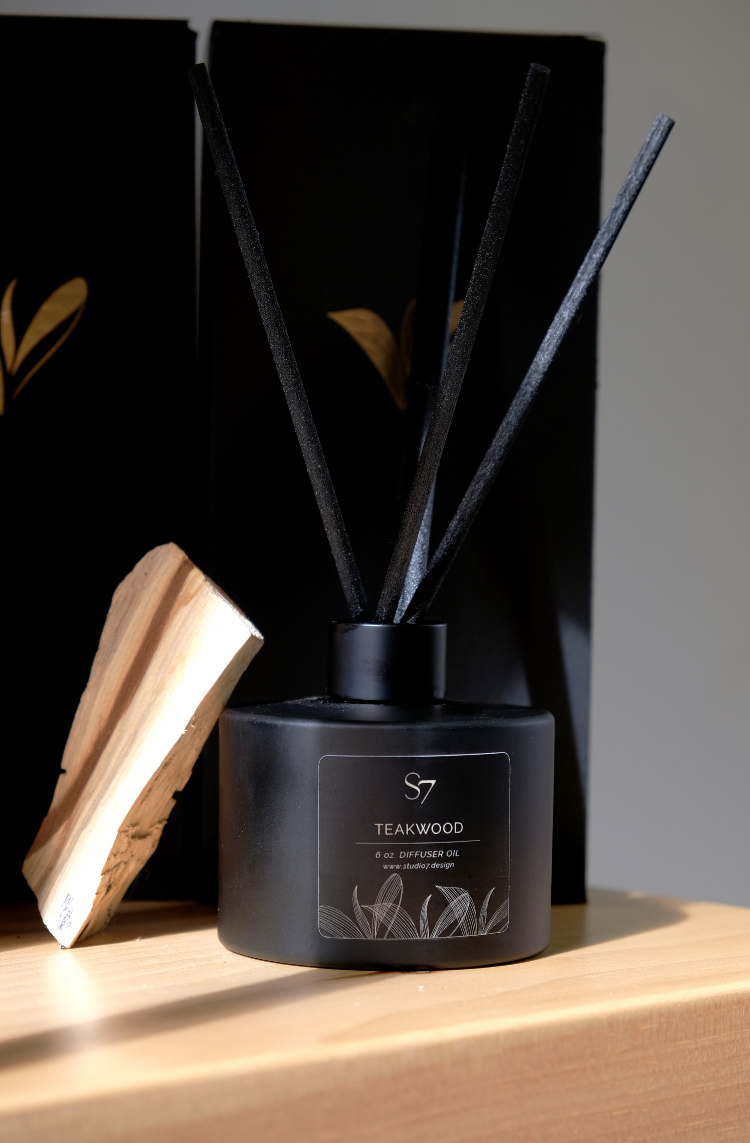 teakwood diffuser final 2.jpg