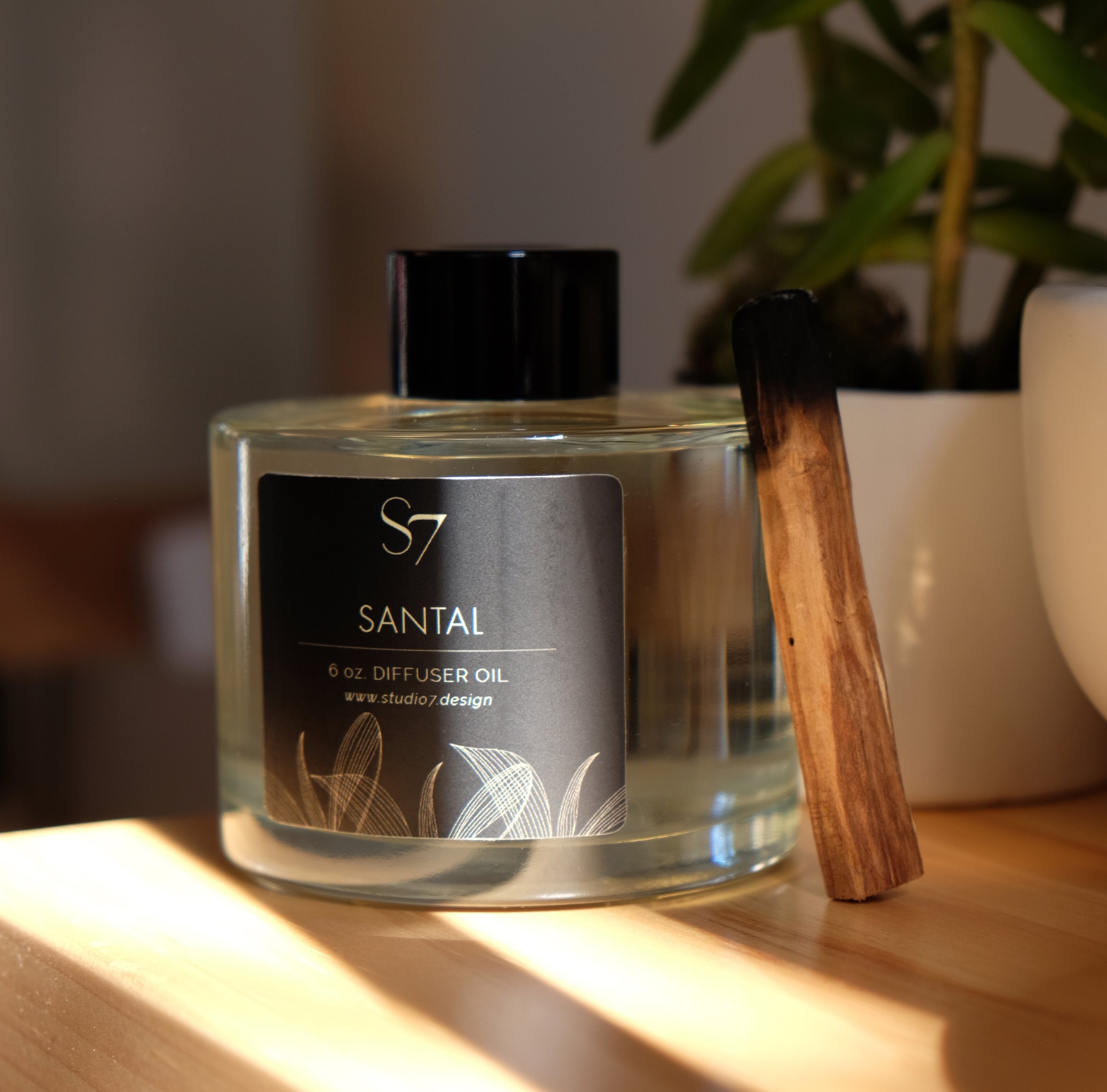 santal diffuser final 3.jpg