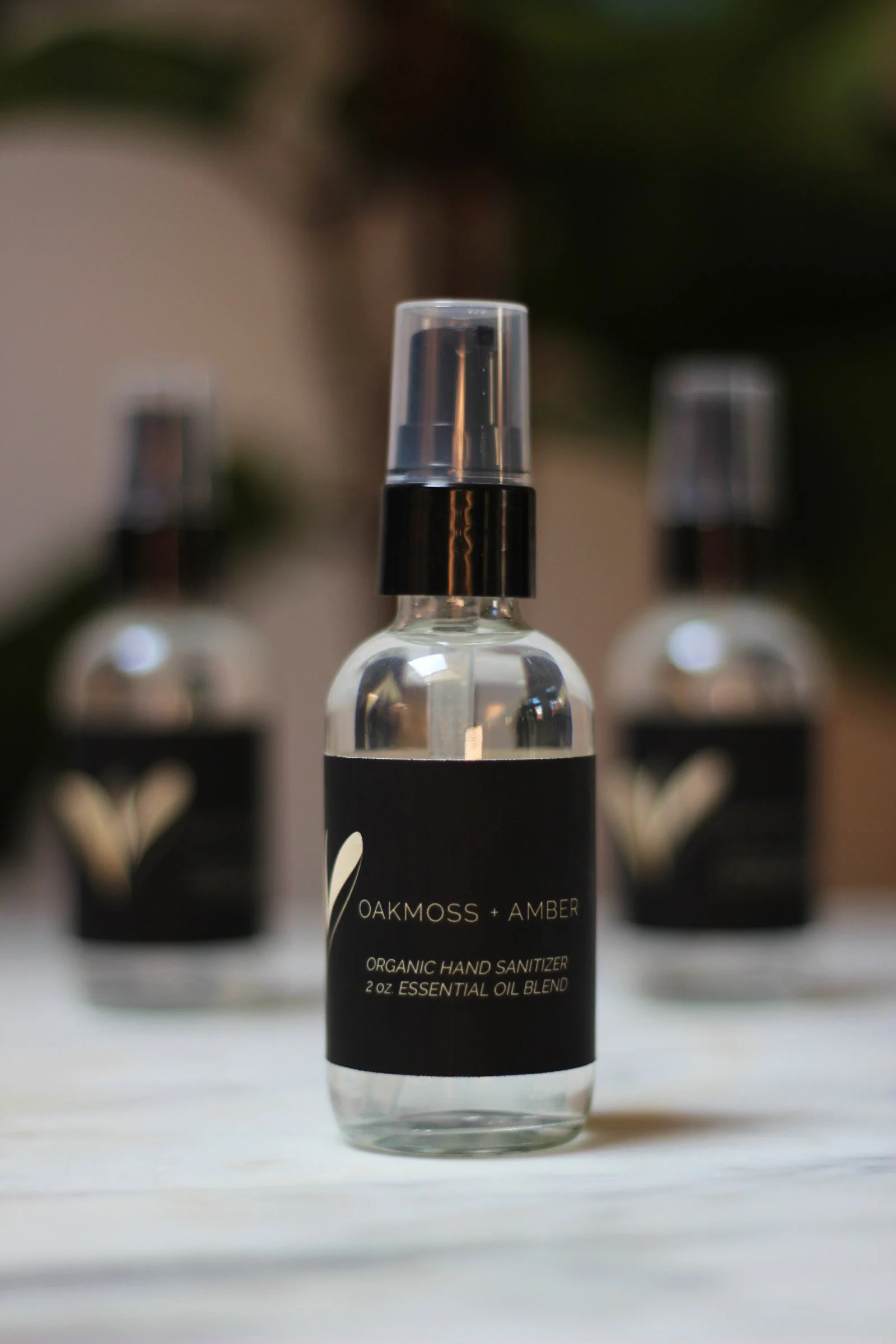oakmoss and amber hand purifier final.jpg