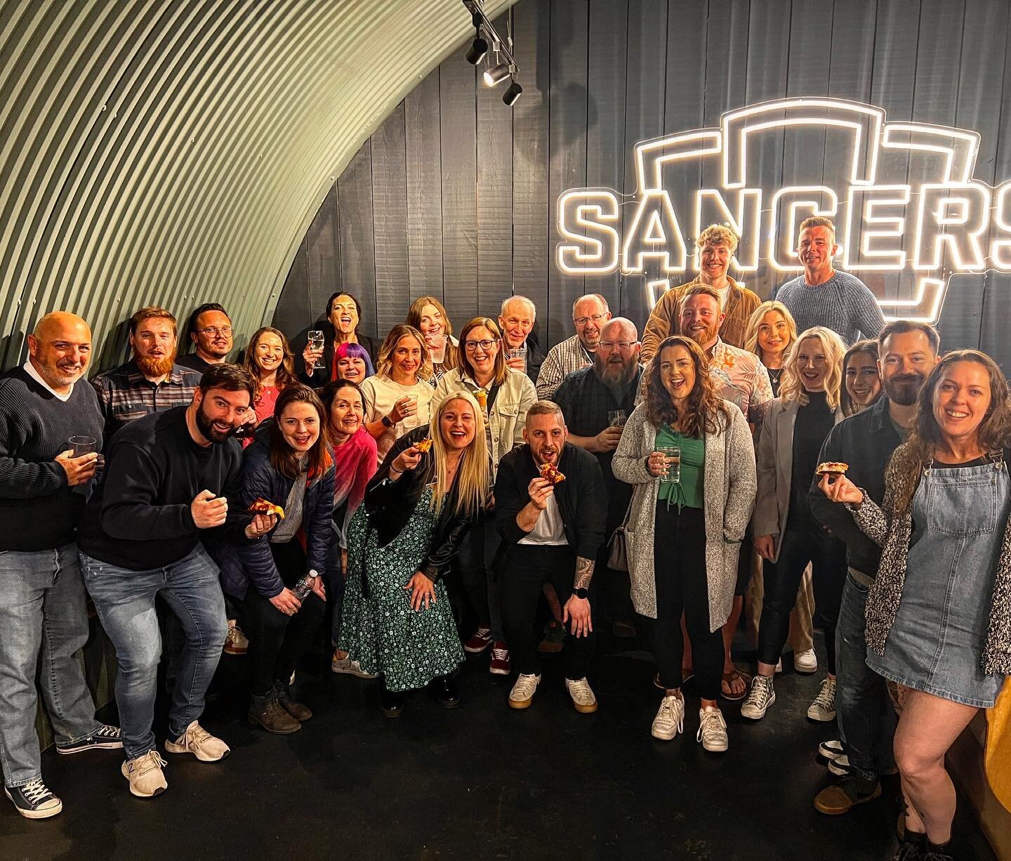 Squad goals&hellip; What a night.

Thanks to everyone that came out for our latest &lsquo;out of gym&rsquo; get together. 

The company, food and beers were all exceptional! 

Thanks to

@sangers.deli for the 🍕
@thearchrivals for the 🍻

And the @_r