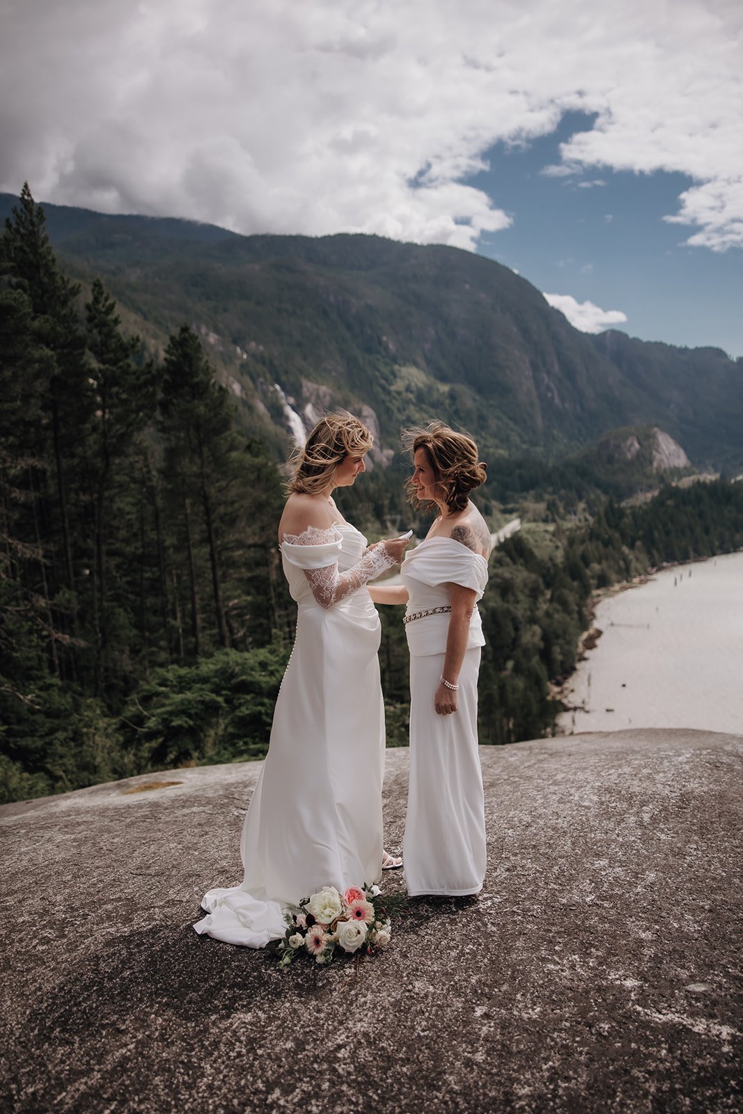 2 brides eloping in Squamish, BC