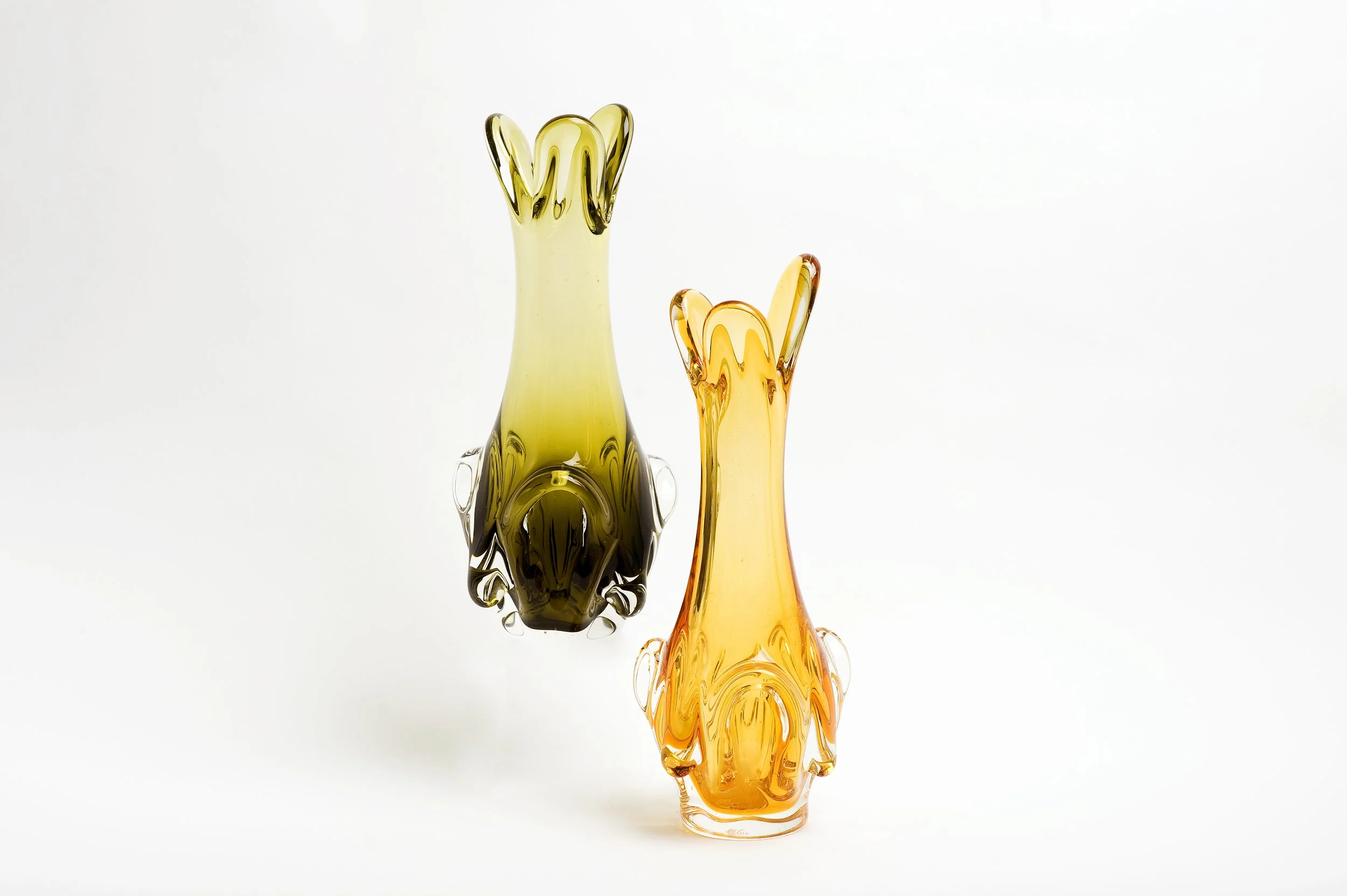 Both etched "Chalet Canada." When we first started seeing these pop up every now and then, many collectors found it hard to believe that they weren't Lorraine Glass Industries vases.