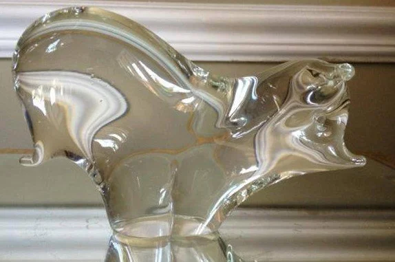 Etched "Chalet Canada". This fox figurine is exceedingly rare. To date, the only one of which I know.