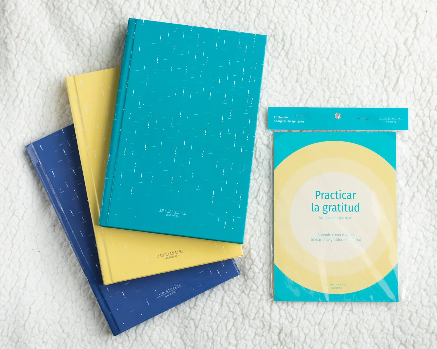 Kit gratitud 2: un diario de gratitud + tarjetas guías (vos seleccionás tu color de diario)