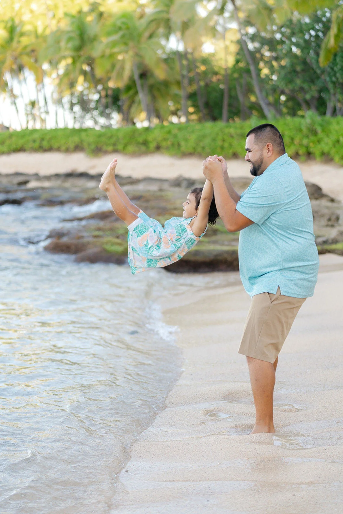 This family was such a blast to photograph! 😄 The kids were all smiles, especially when Dad was spinning them around by the ocean.

Honestly, I don&rsquo;t think it gets better than this. Sunshine, giggles, and the best kind of memories.
.
.
.
🏷️
: