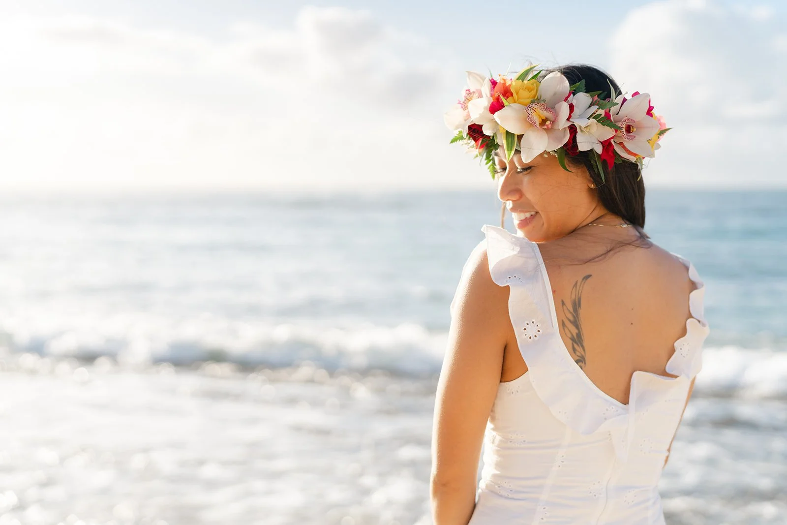 Should You Add Florals to Your Oahu Family Photos?