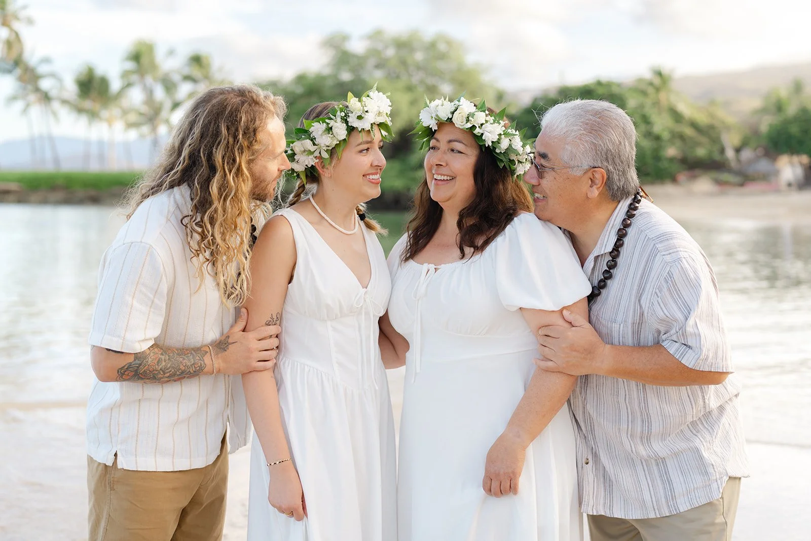how-to-add-florals-to-oahu-family-photoshoots