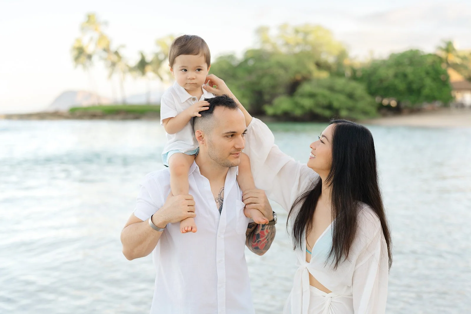 sunrise-family-session-in-oahu-family-beach-portraits.jpg
