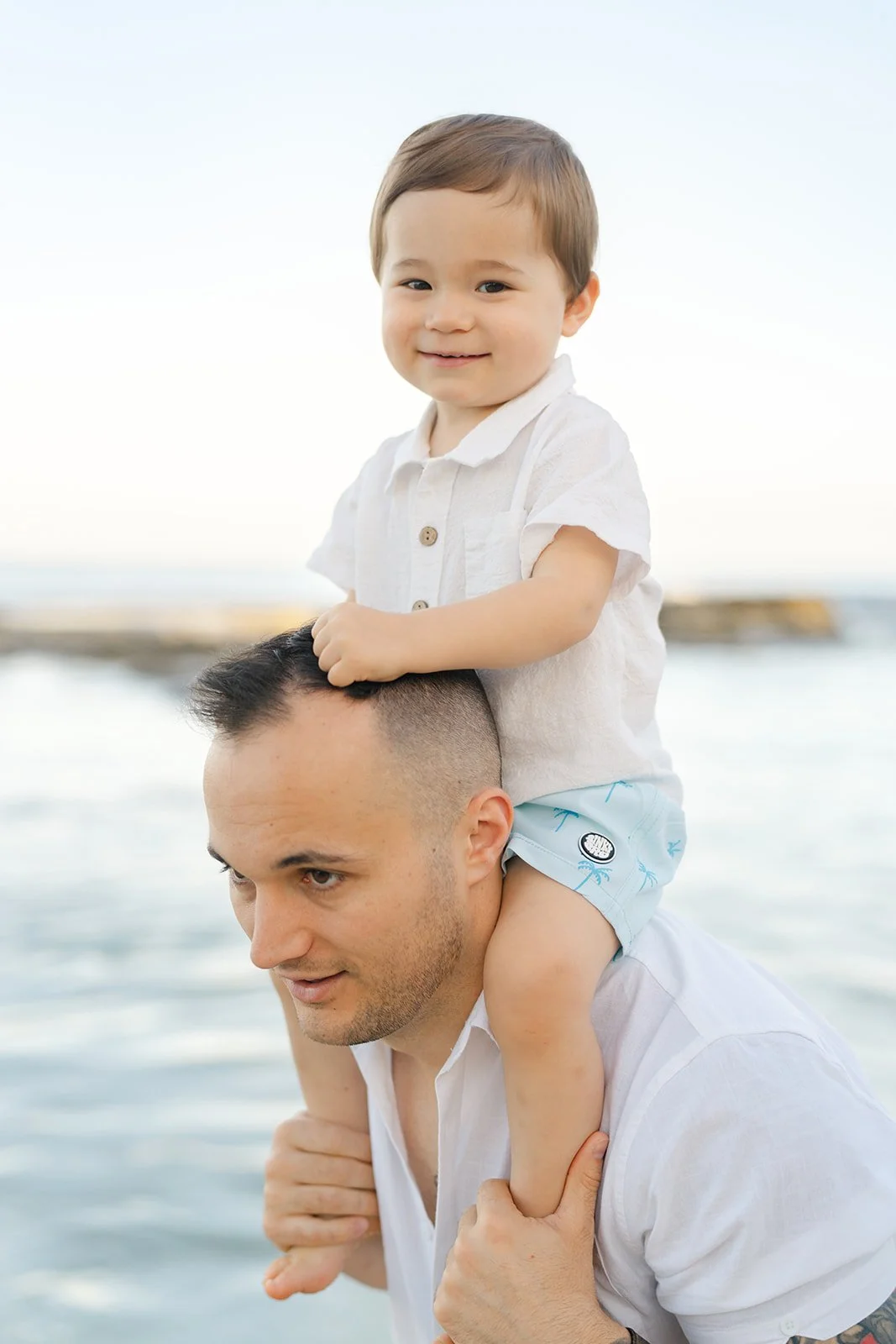 sunrise-family-session-in-oahu-parents-and-children.jpg