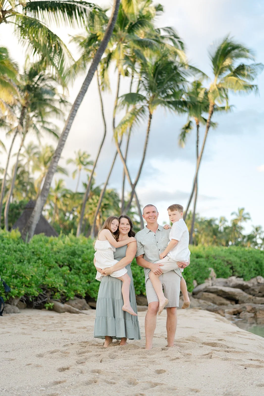 natural-family-photos-beach-family-session.jpg