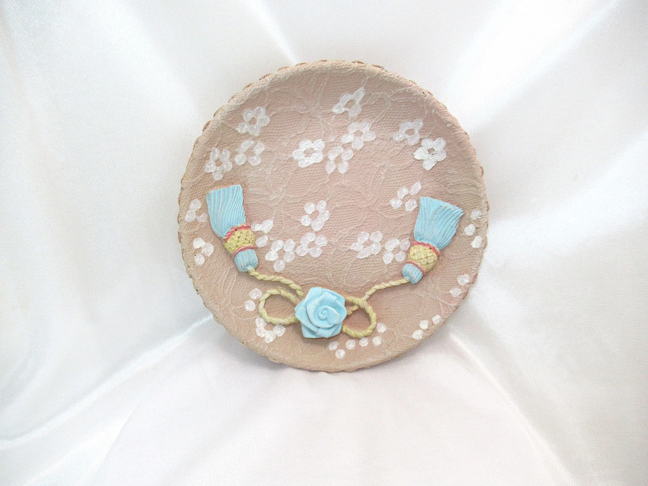 Rosies Vintage and Nik Naks Vintage 1992 Jewellery Tray Rose Trinket Dish by AVON The Gift Collection Series