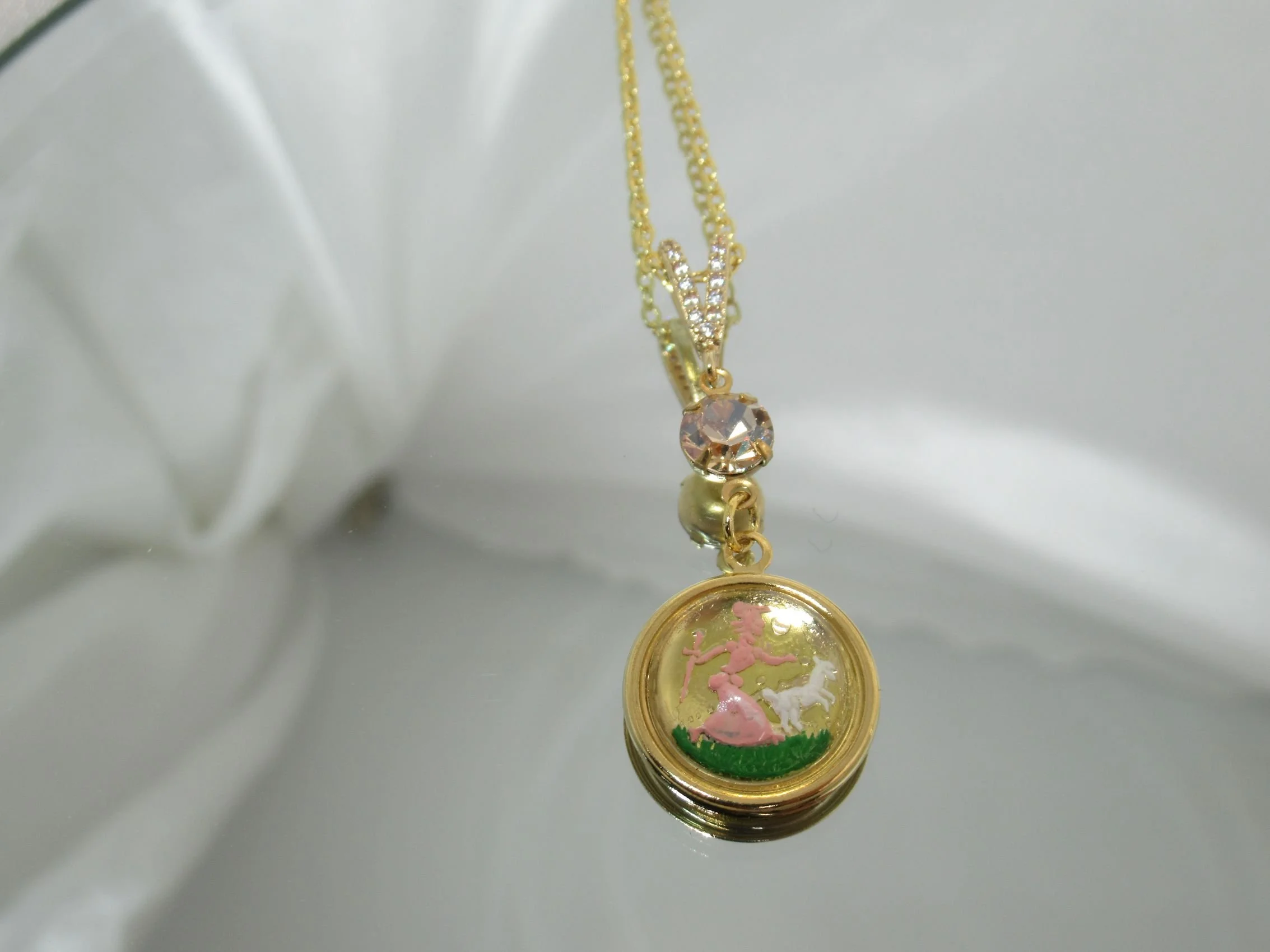 Rosies Vintage and Nik Naks Handcrafted Vintage Glass Intaglio Cameo Crystal Necklace Pendant Nursery Rhyme Mary's Lamb.