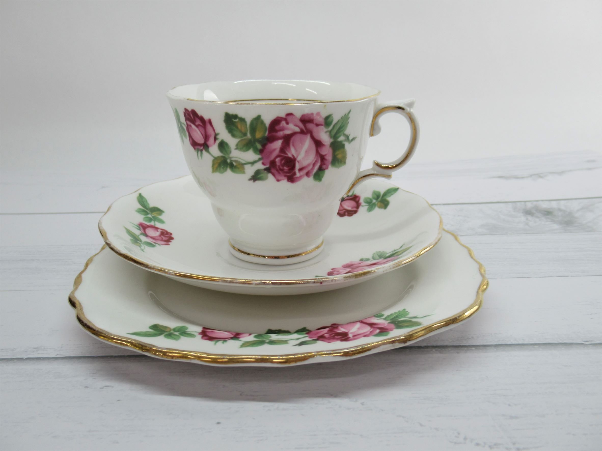 Vintage Teacup Set Colclough Bone China 1940s Pink Rose Trio Vintage Teacup Set Colclough Bone China 1940s Pink Rose Trio