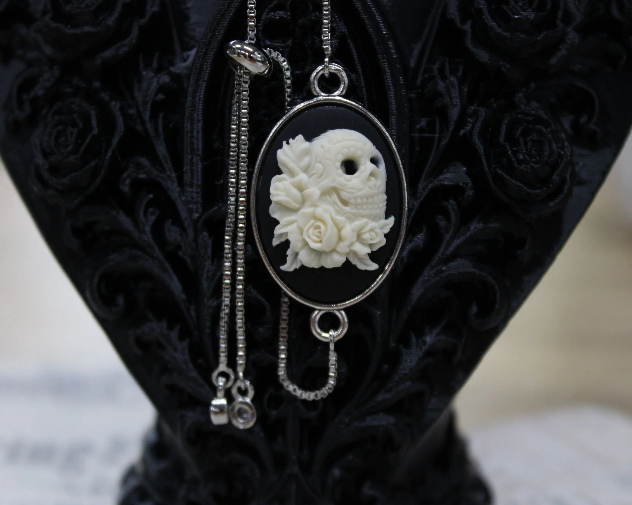 Rosies Vintage & Nik Naks Gothic Skull and Roses Cameo Bracelet | Silver Black Pendant