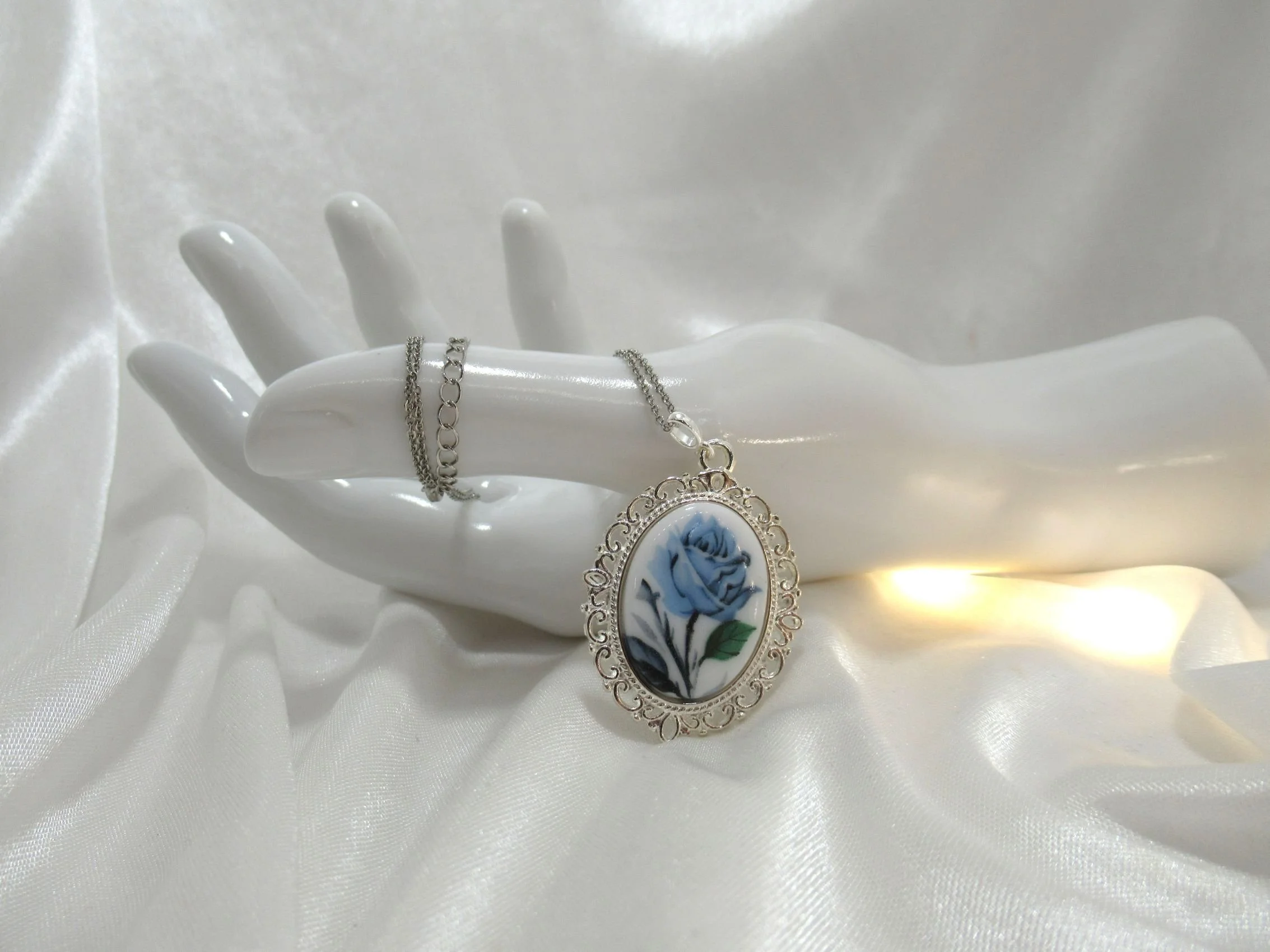 Rosies Vintage and Nik Naks Handcrafted Vintage Wedgwood Blue Rose Cameo Decal Silver -Plated Pendant Necklace