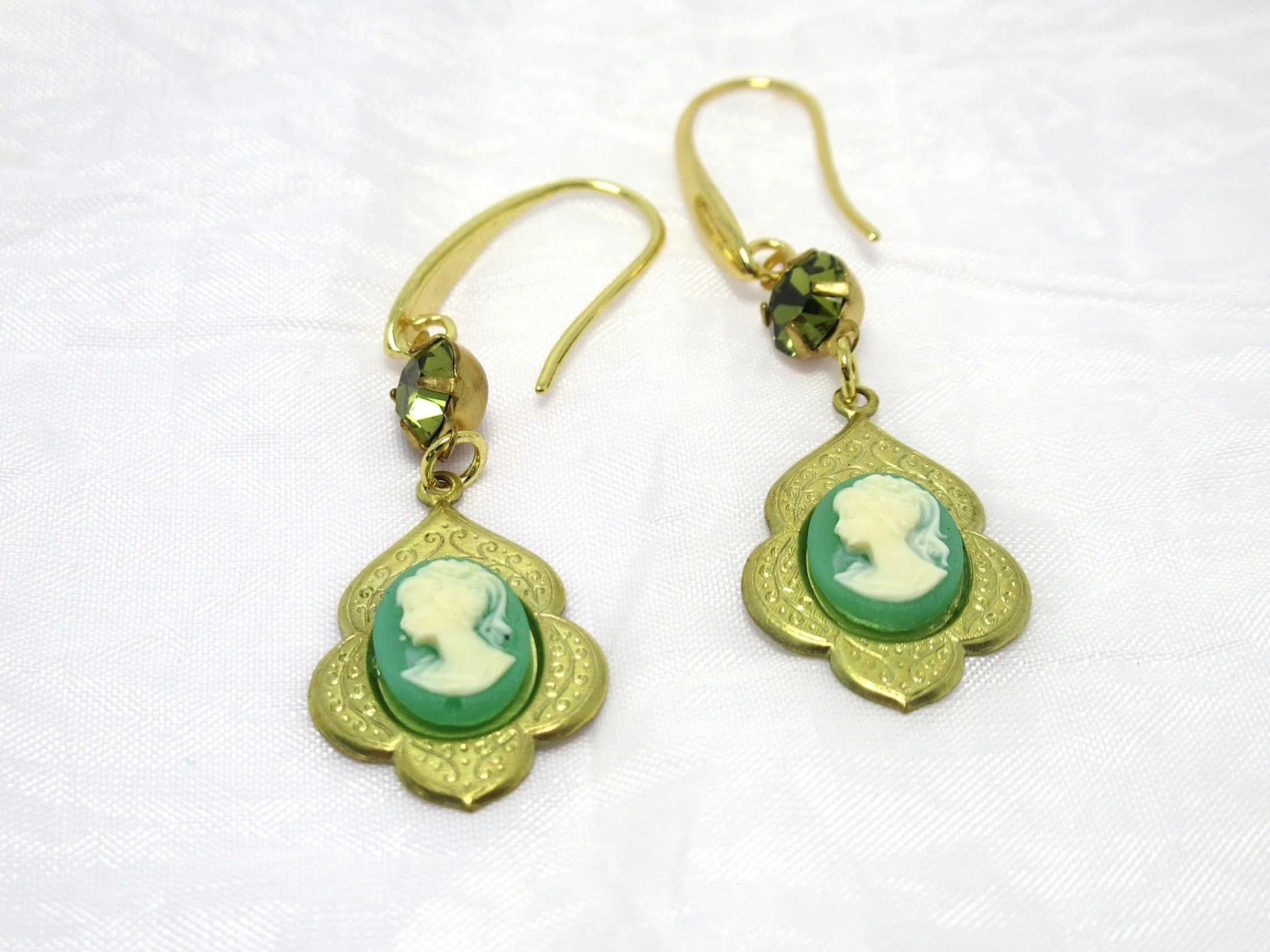 Rosies Vintage and Nik Naks Handcrafted Vintage Cameo Kelly Green Peridot Hued Glass Drop Earrings | 1960s Gold-Plated Jewellery
