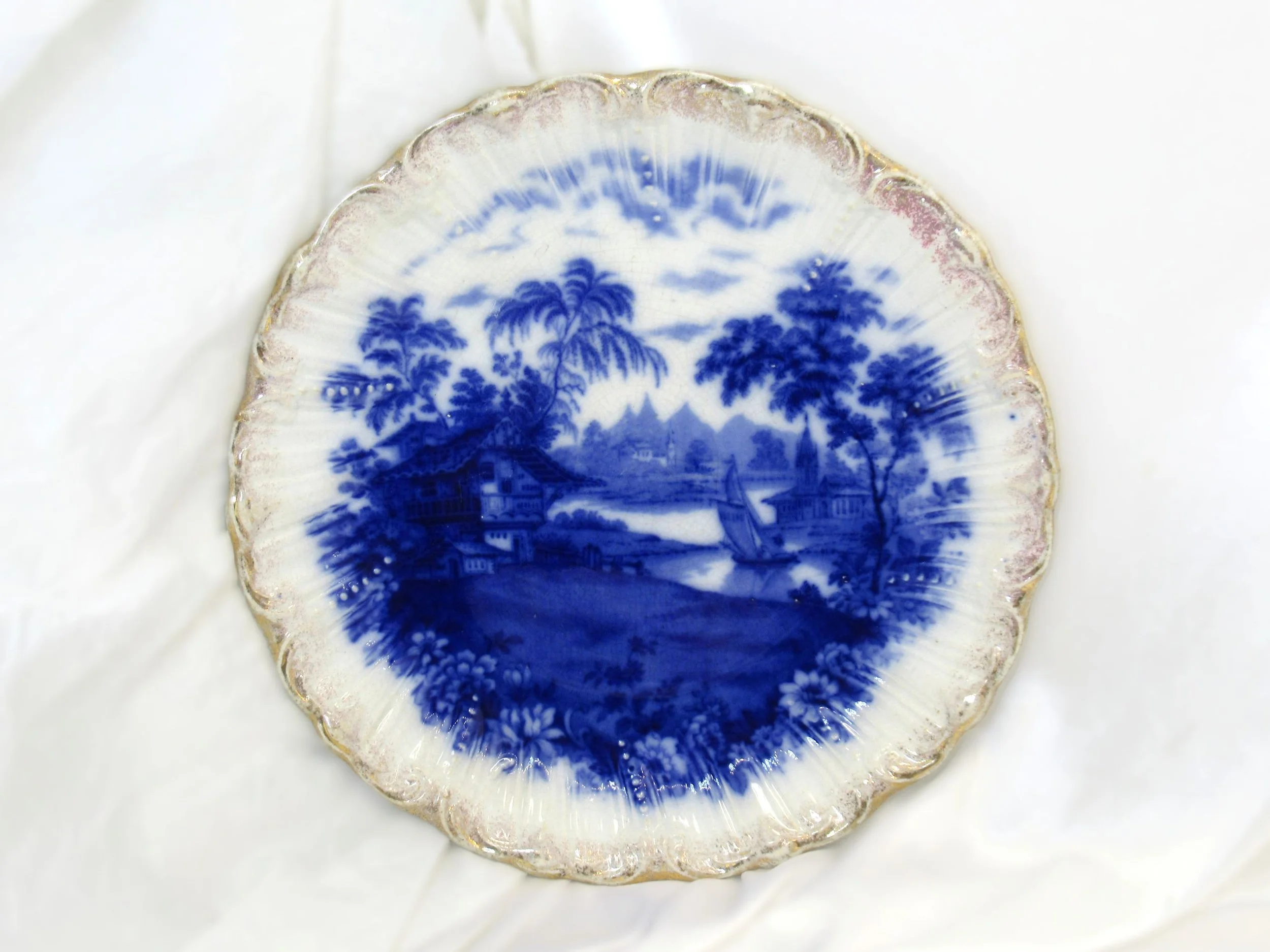 Antique 1900s Flow Blue Early Victorian Porcelain Round Dish Display Plate.
