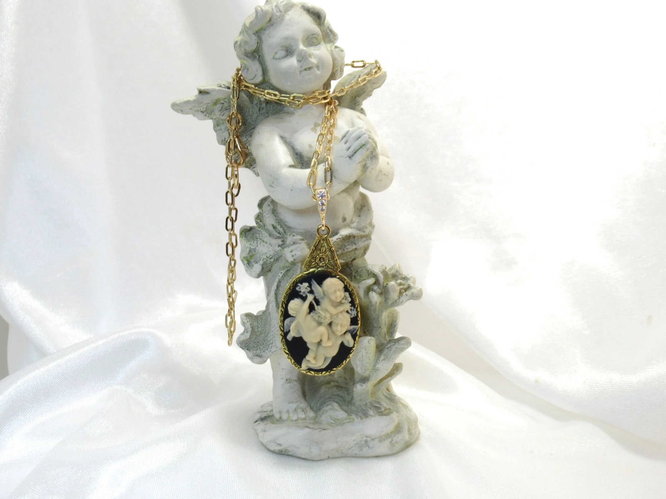 Rosies Vintage and Nik Naks Handcrafted Vintage Cherub Cameo Cream & Black Gold-Plated Pendant Necklace