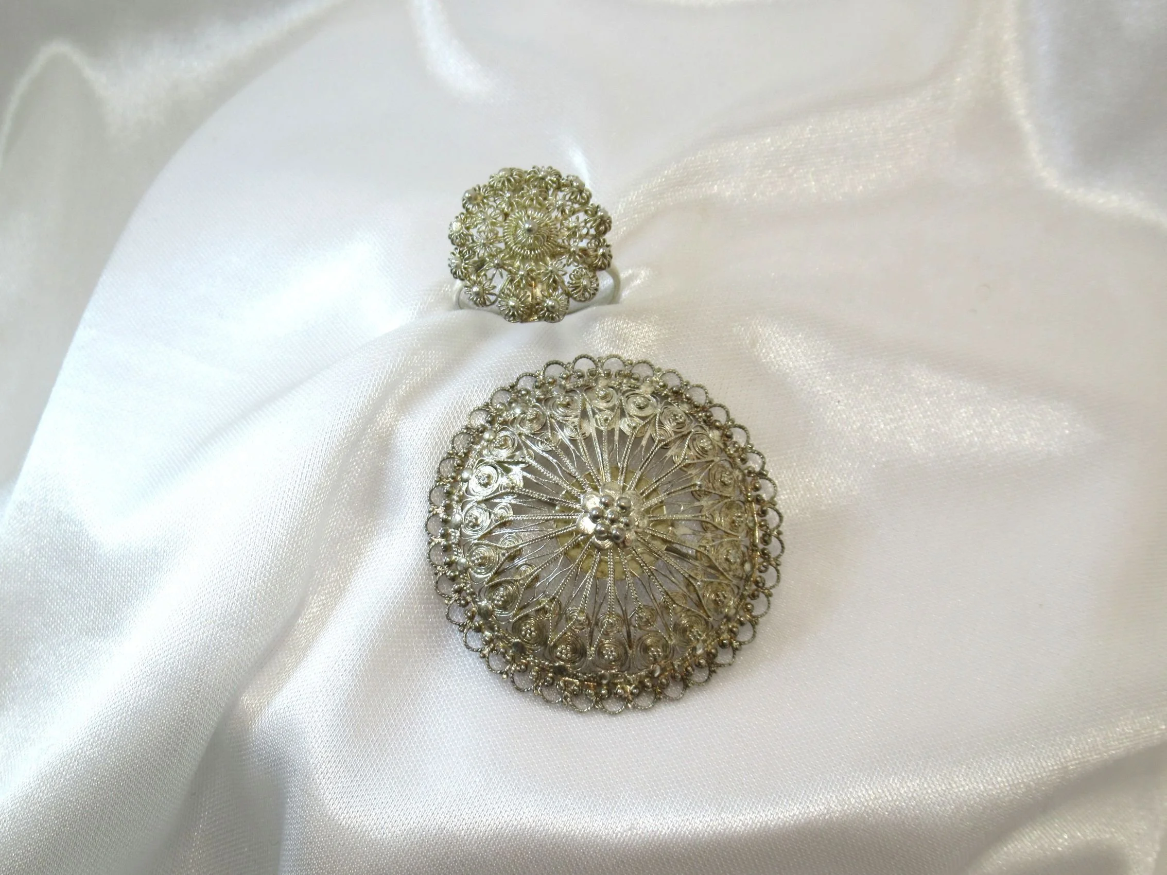 Rosies Vintage and Nik Naks Vintage Silver Filigree  Cannetille Open Wire Brooch and Ring