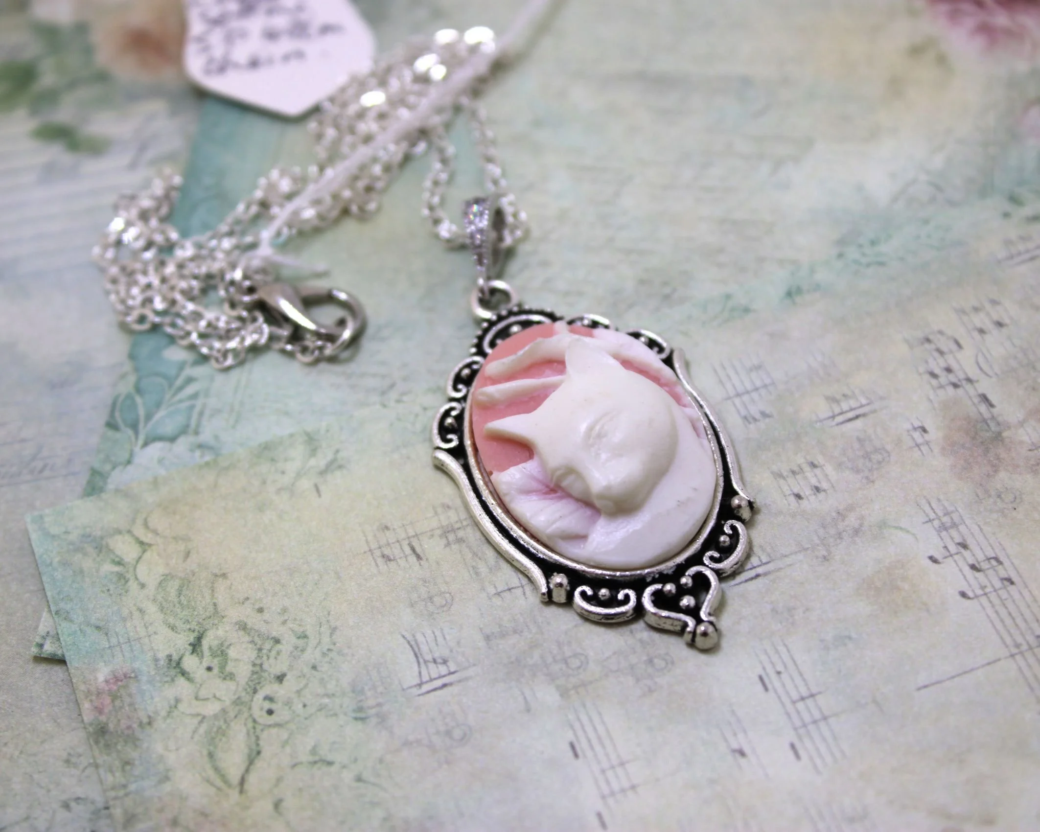 Rosies Vintage & Nik Naks Handcrafted Vintage Cat Celluloid Cameo Antiqued Silver Pendant Necklace