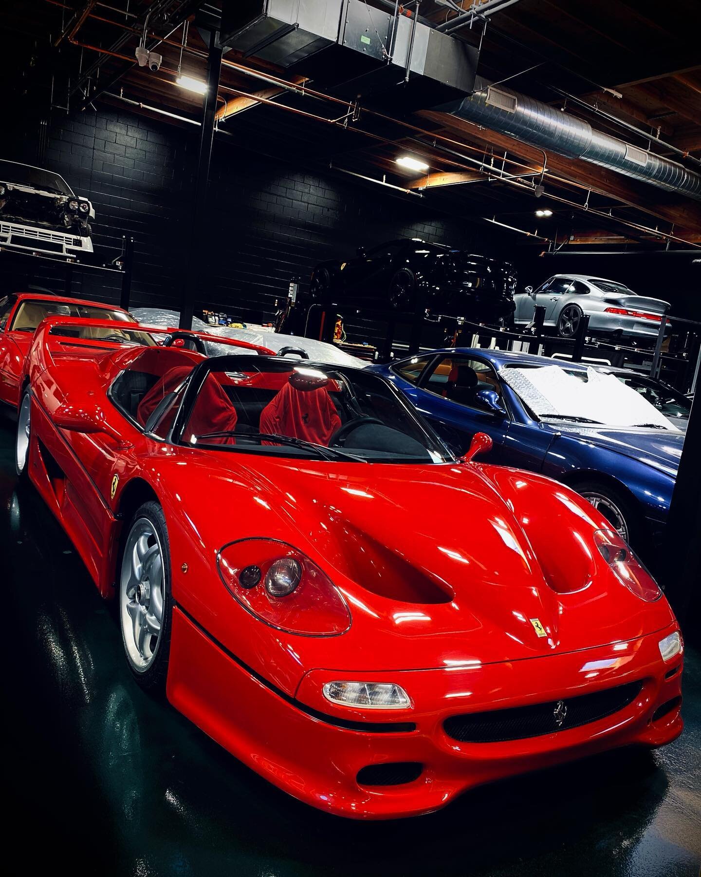 Undoubtedly one of our favorites 
#issimimeccanica #issimi #ferrari #f50
