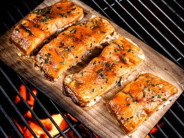 cedar-plank-salmon-on-grill-vertical-2.jpg