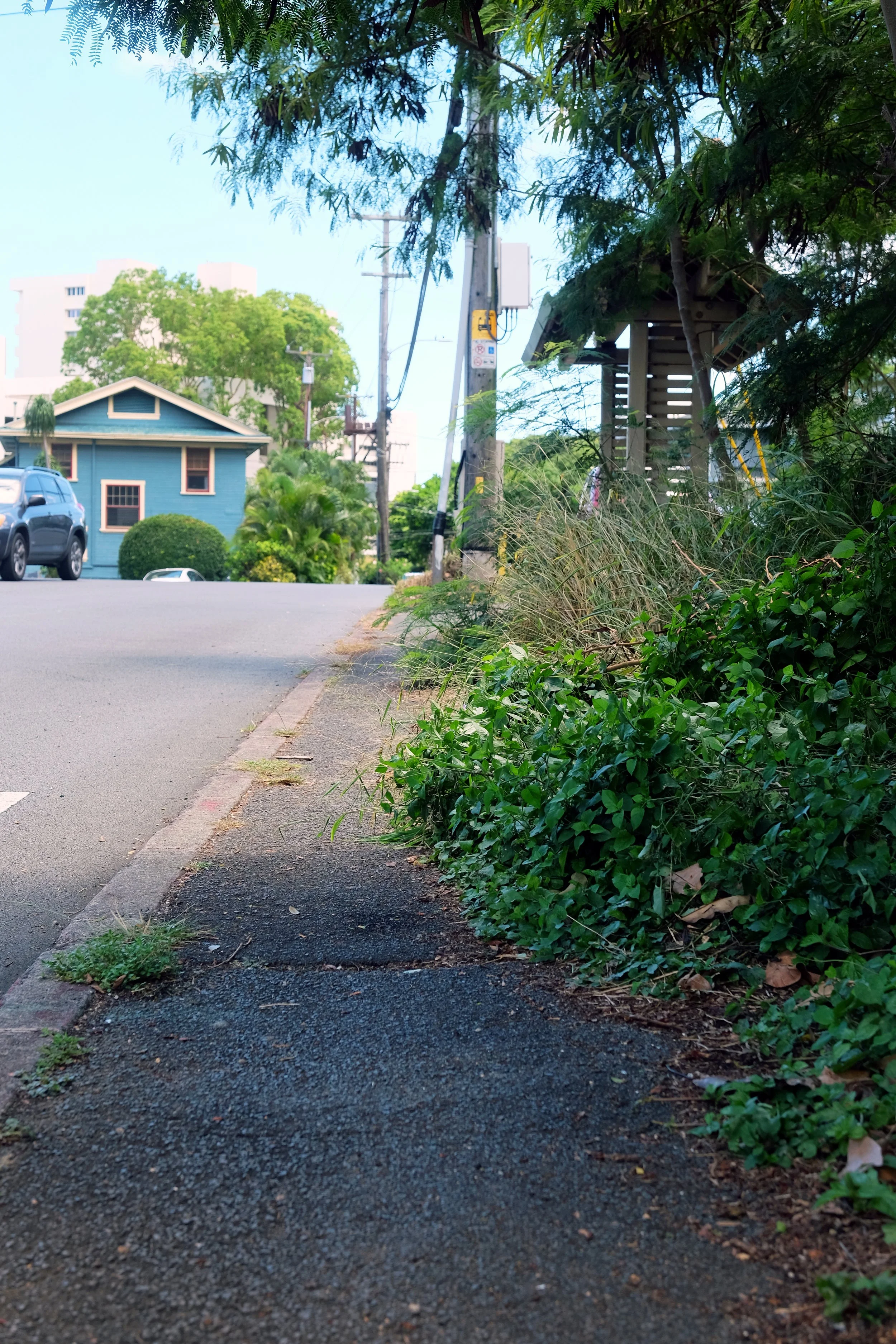 Half of Oʻahu residents say transportation costs hurt their access to daily life