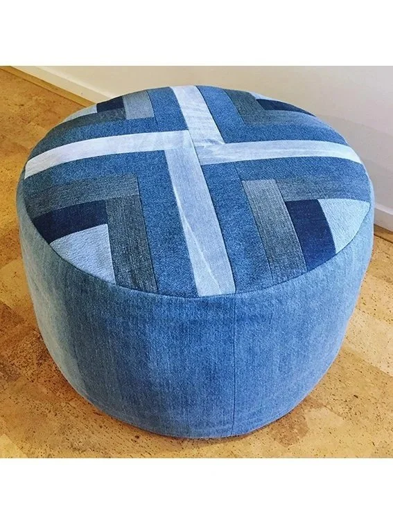 Pouffe+pattern+log+cabin+design.jpg