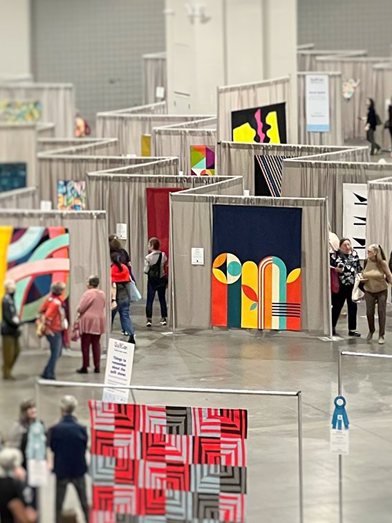 Laneways quilt at Quiltcon.jpeg